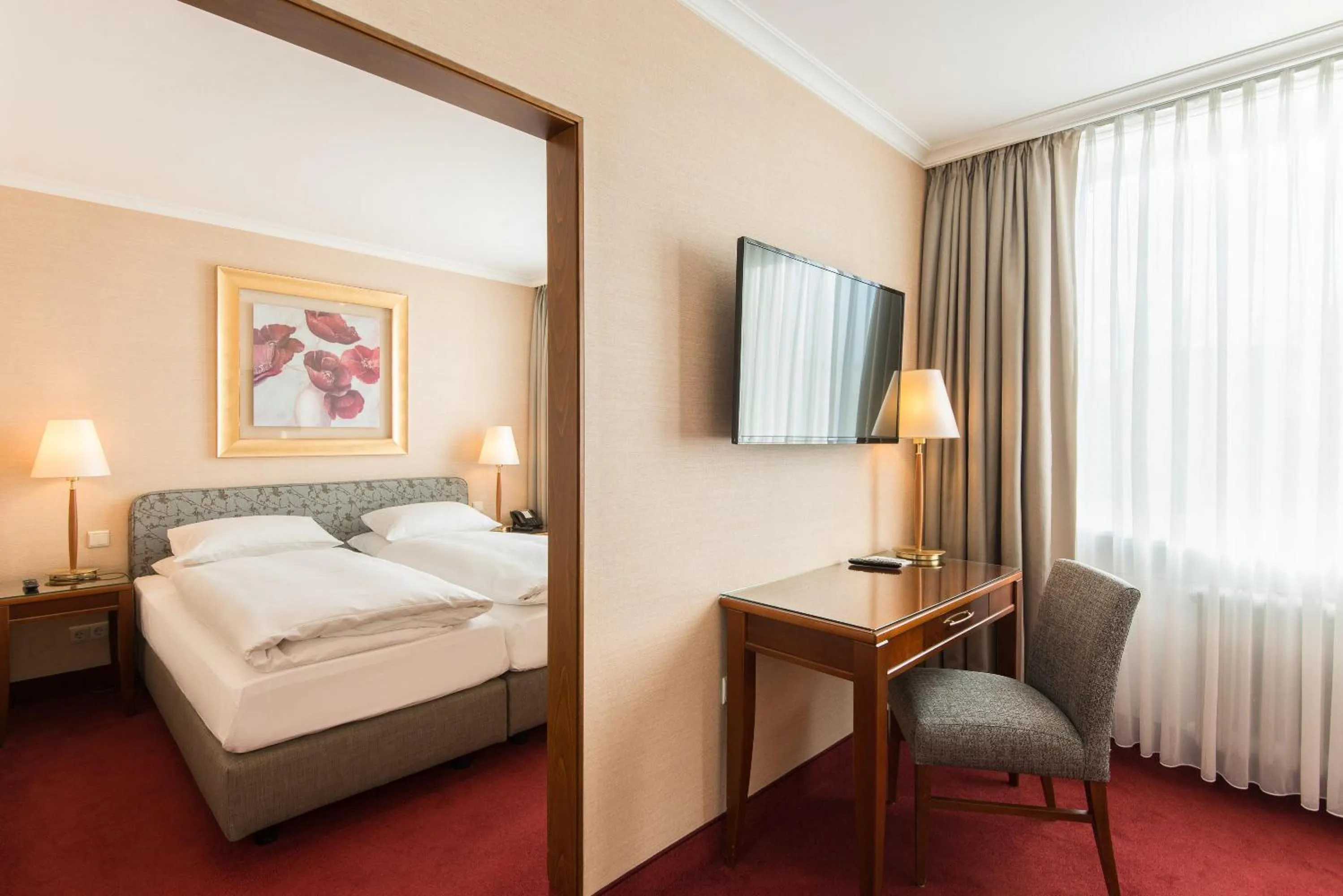 Bedroom, Bed in Best Western Plus Hotel St. Raphael