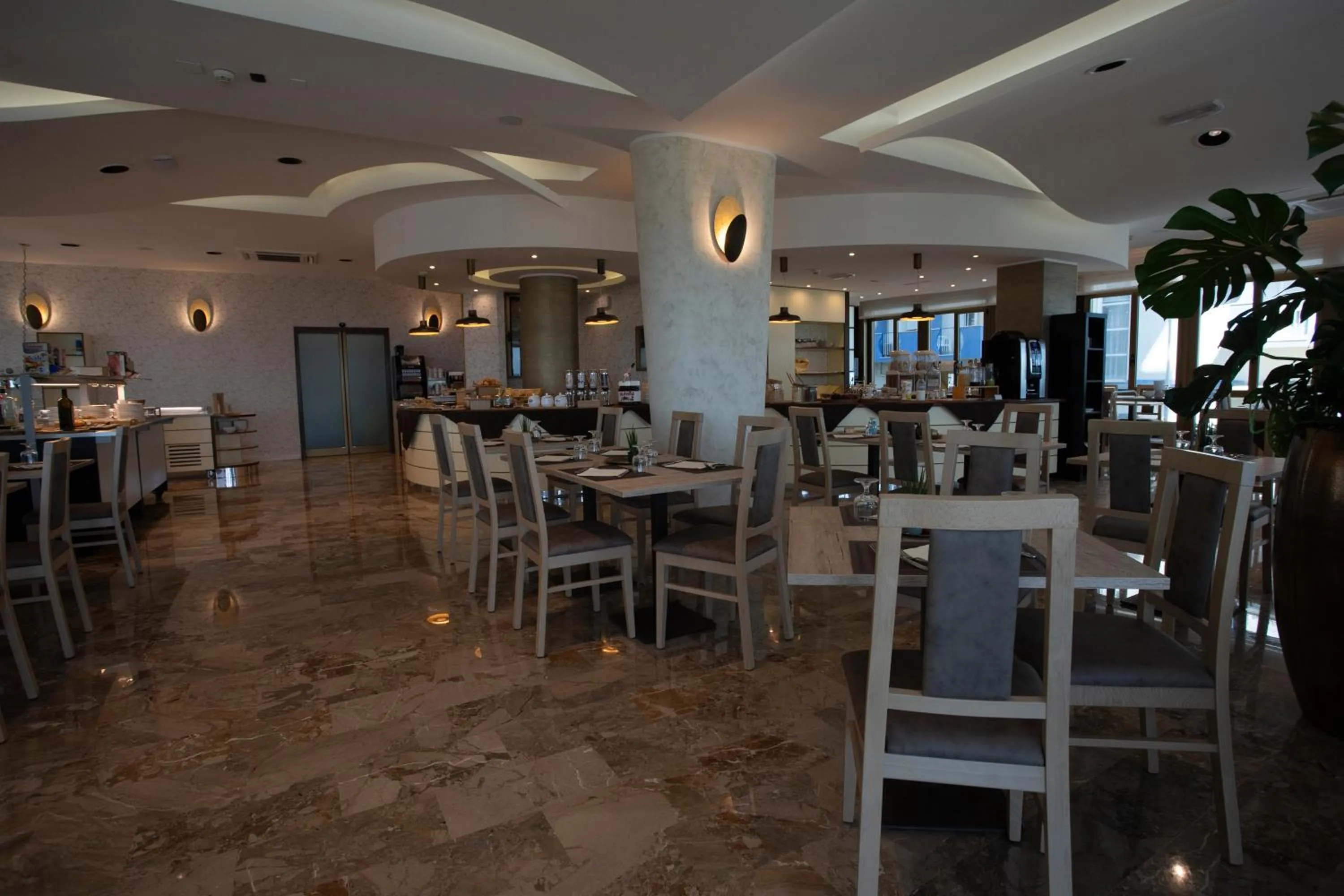 Restaurant/places to eat in Hotel Doge