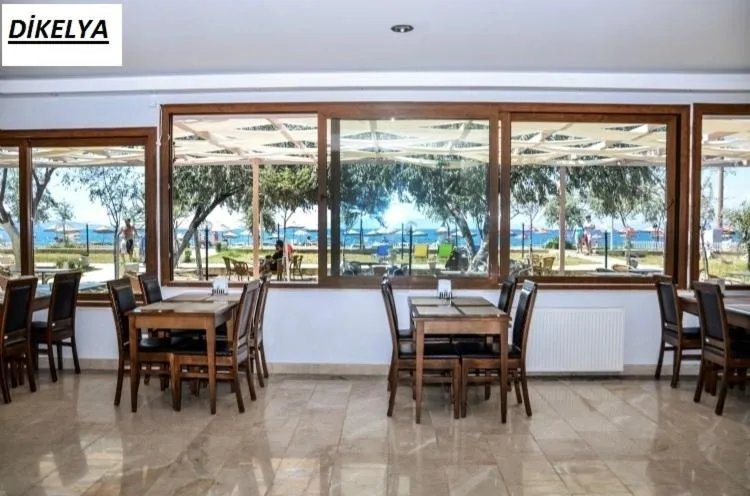 Text overlay in Dikelya Hotel