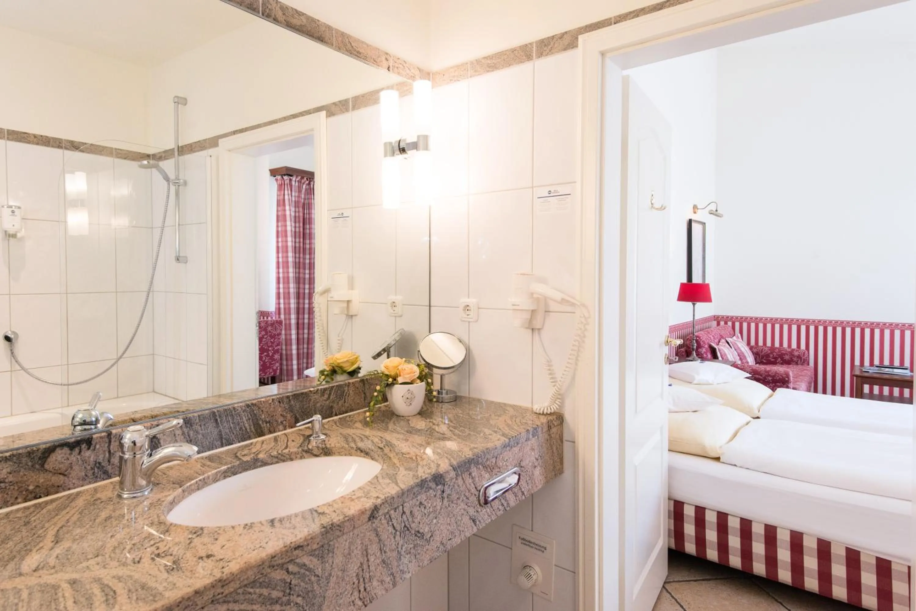 Bathroom, Bed in Seehotel Frankenhorst - BW Signature Collection