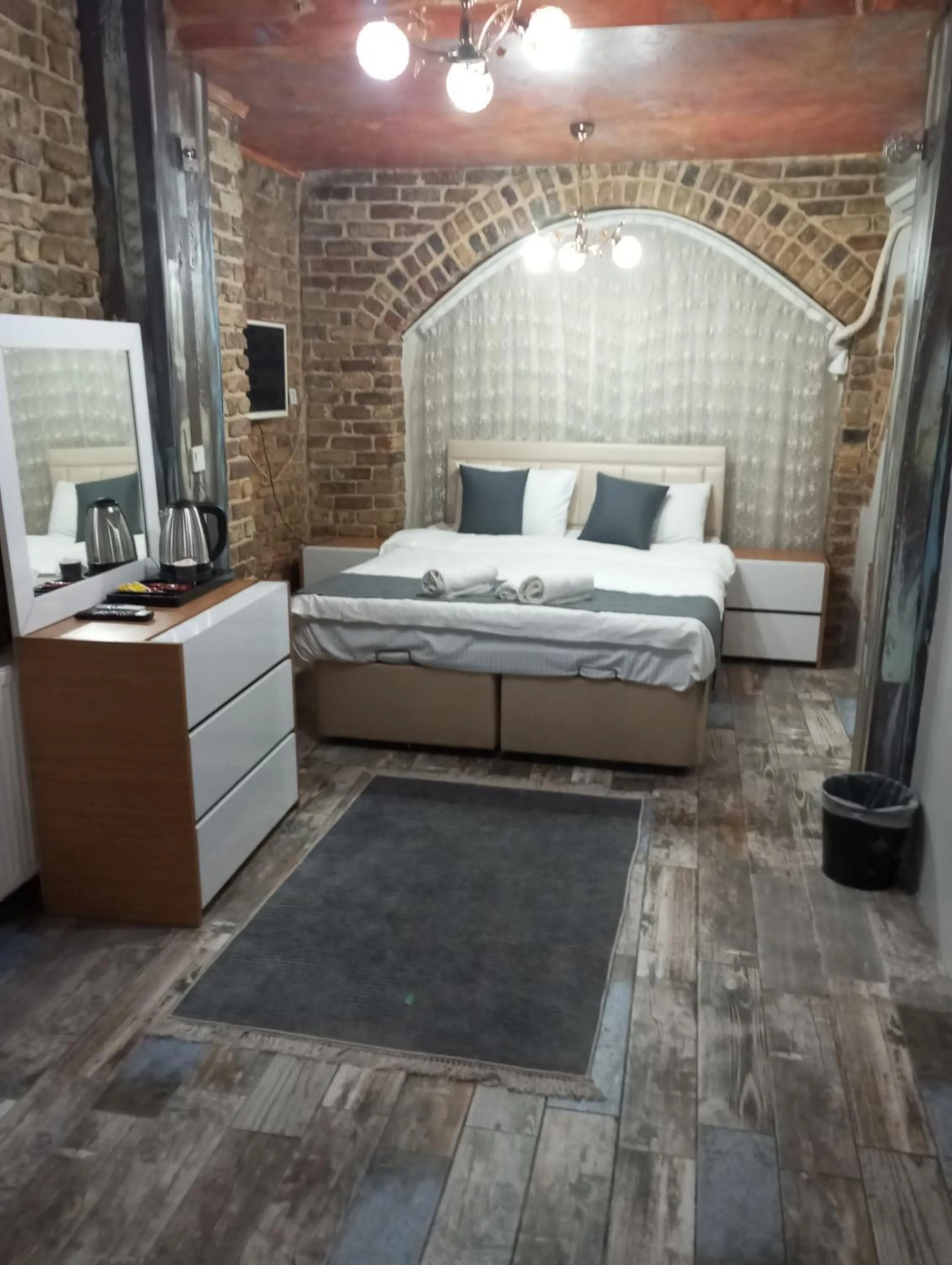 Family, Bed in Rose Bouquets Hotel