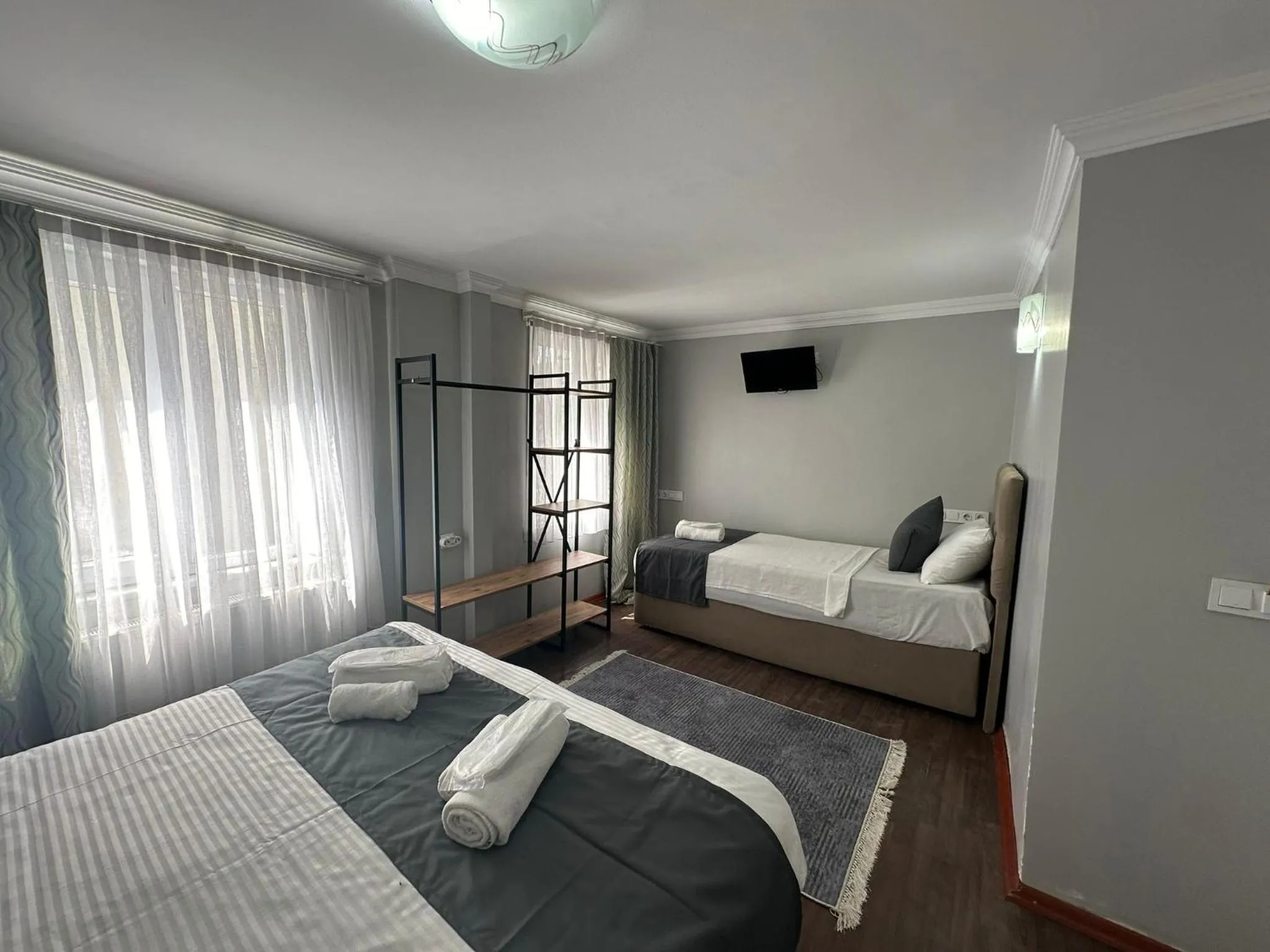 Bed in Rose Bouquets Hotel