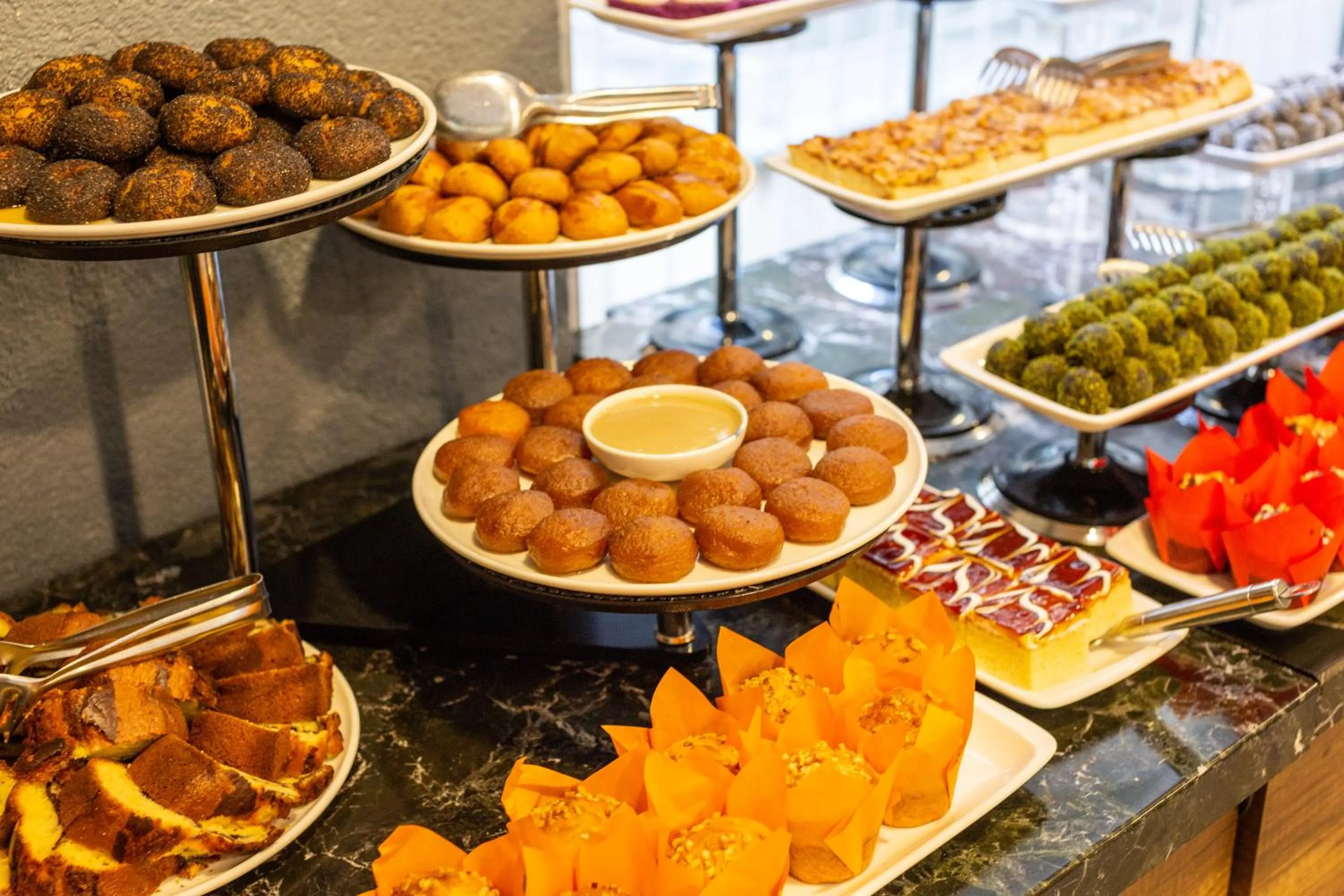 Breakfast in Alan Suites