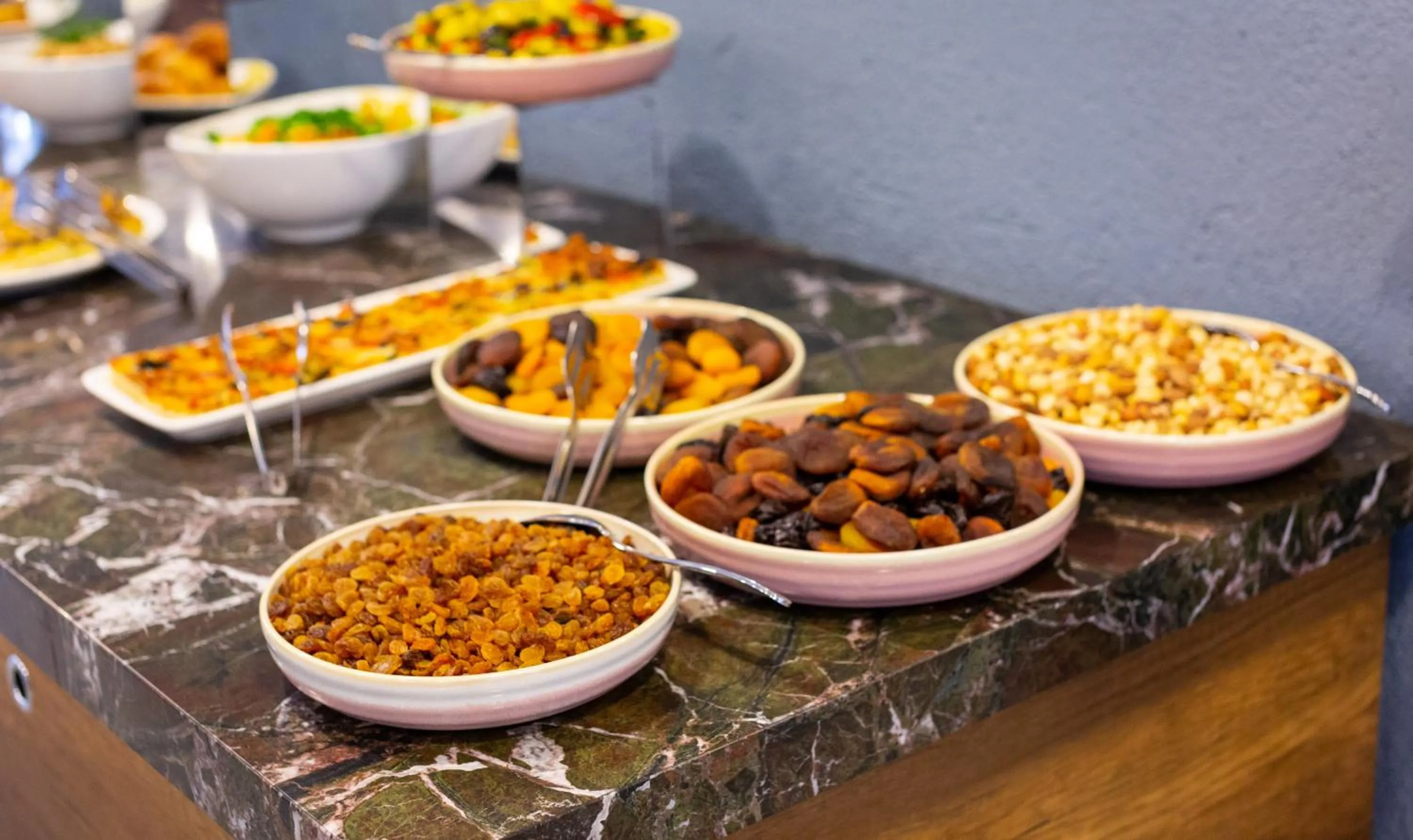 Breakfast in Alan Suites