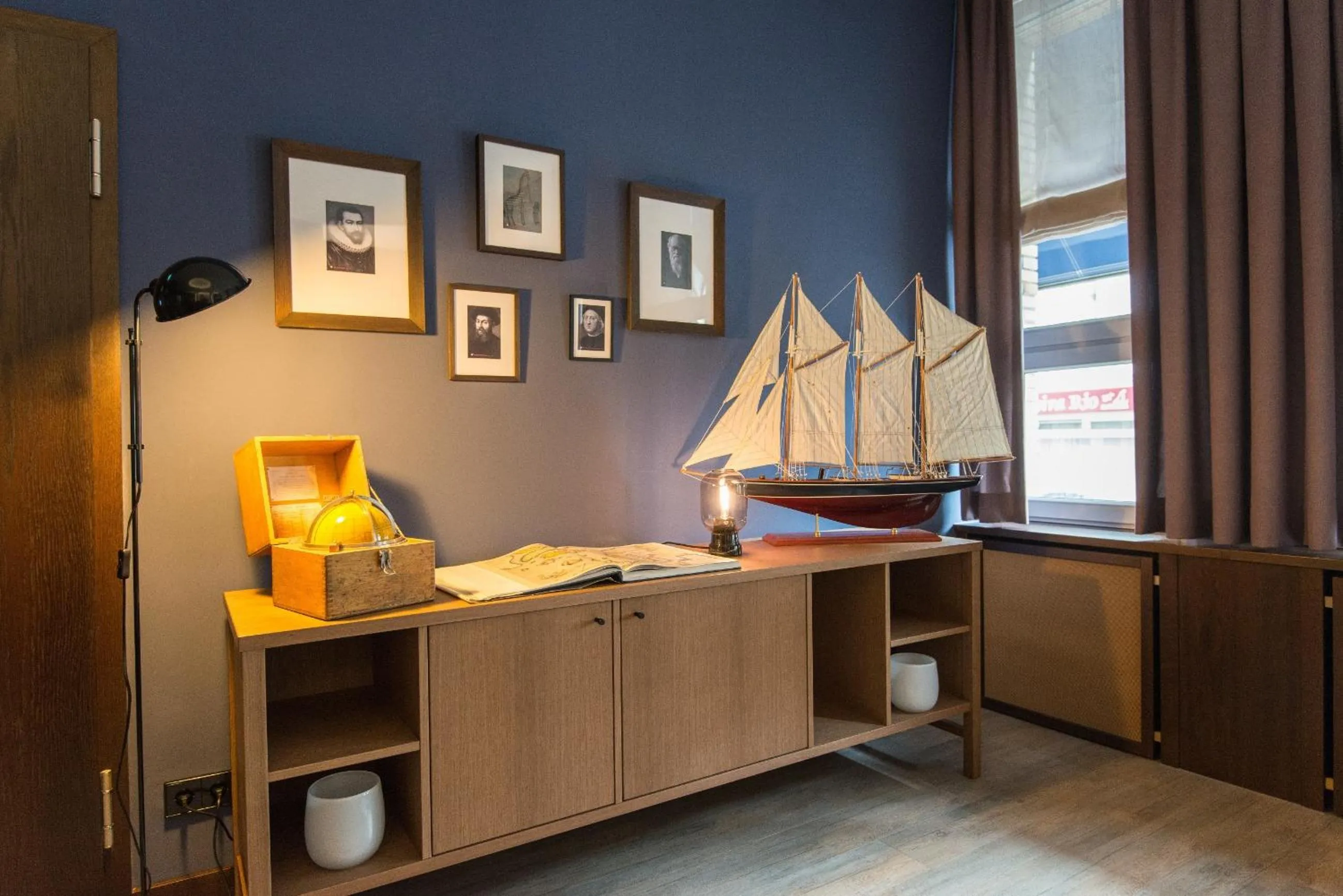 Communal lounge/ TV room in Hotel Stella Maris