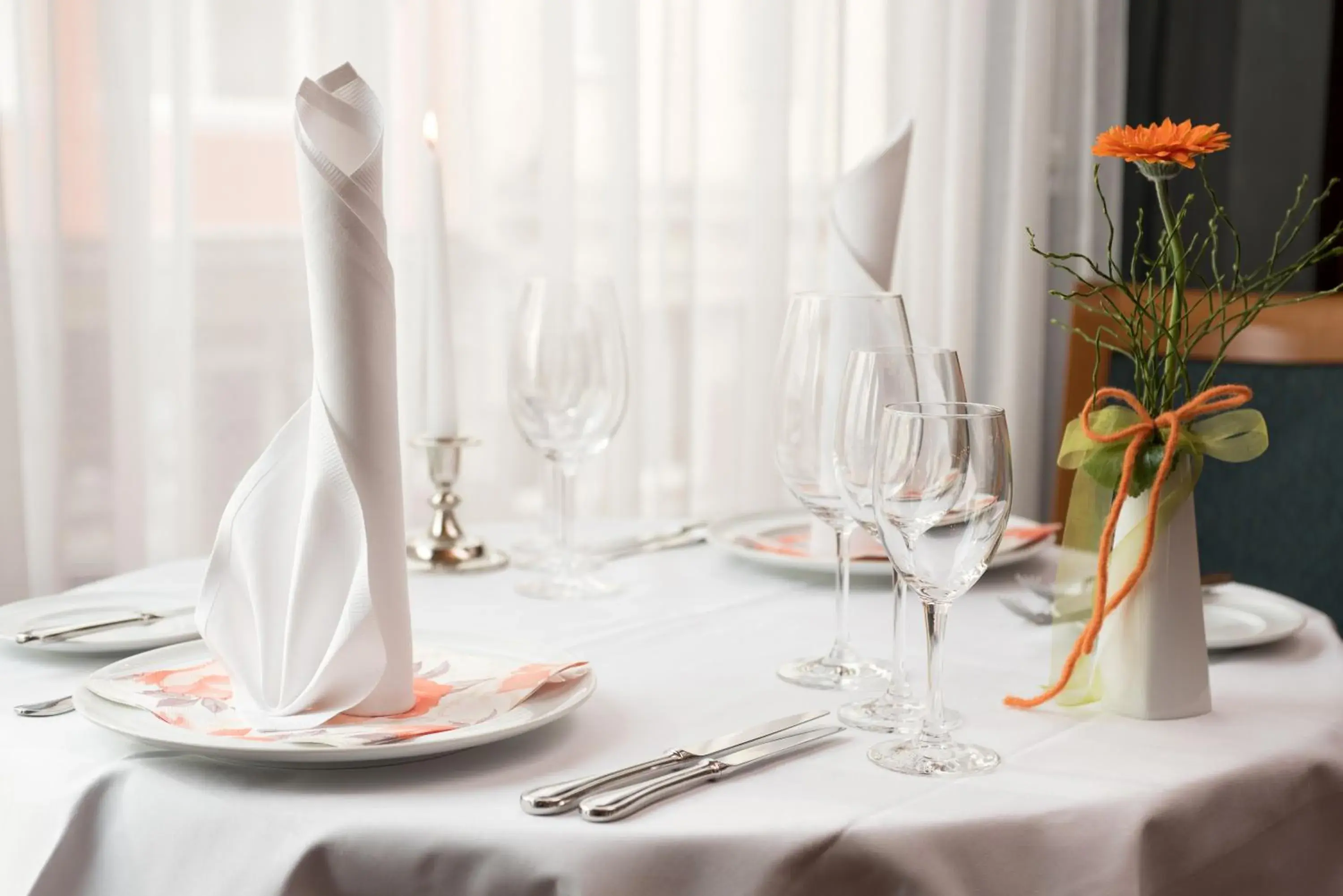 Restaurant/places to eat in Luitpoldpark-Hotel Restaurant/places to eat in Luitpoldpark-Hotel