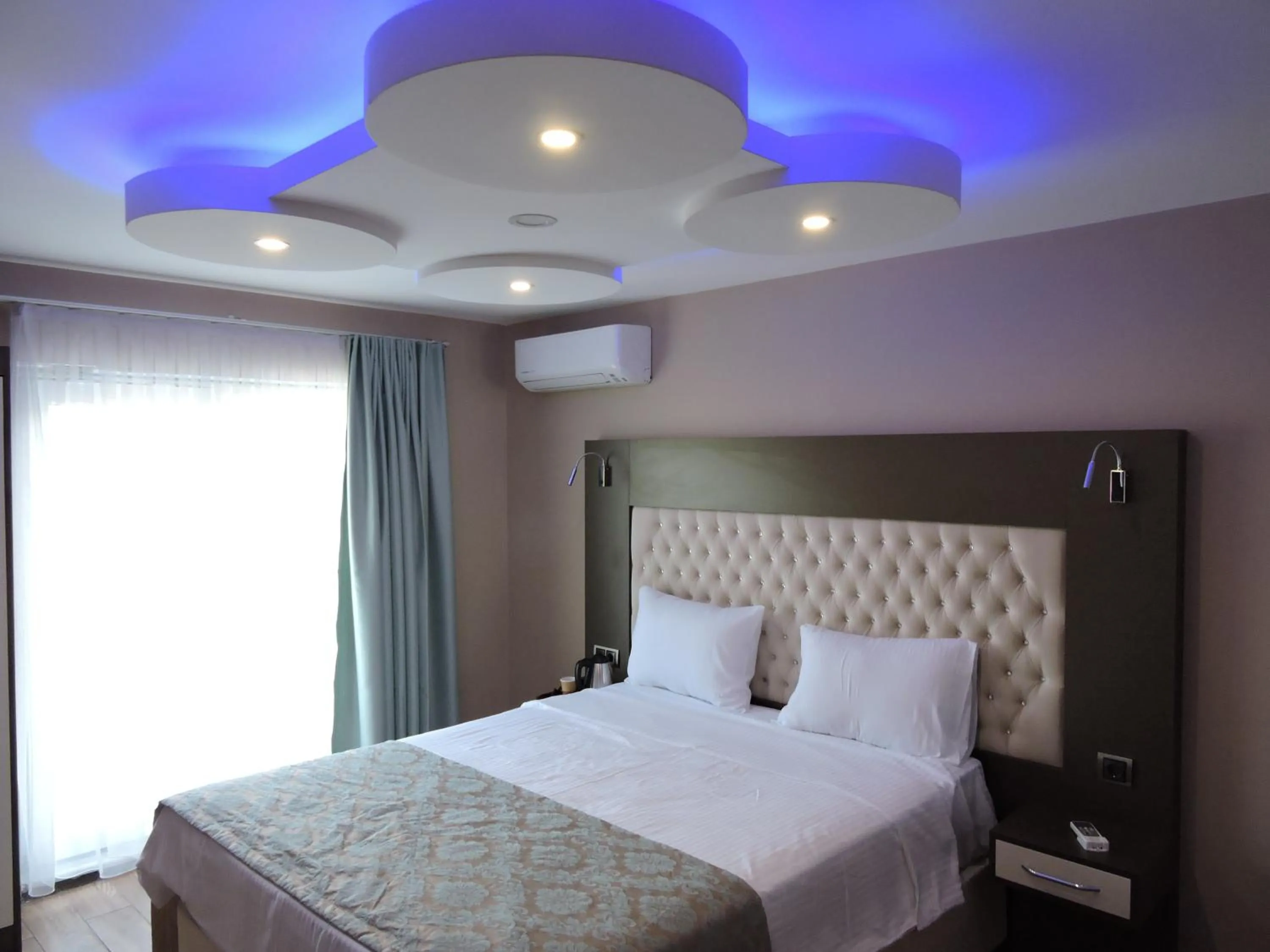 Bed in Senler Boutique Hotel