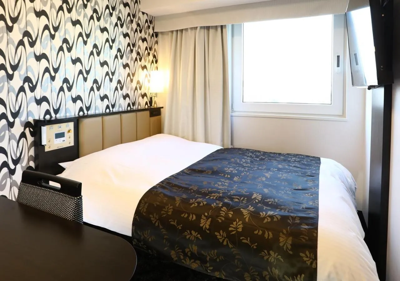 Photo of the whole room, Bed in APA Hotel Omori Ekimae
