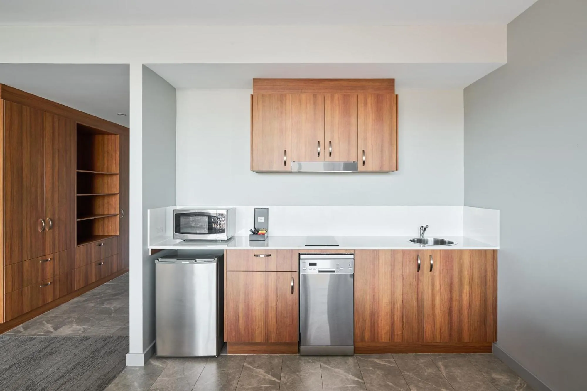 Kitchen or kitchenette in Abode Malua Bay