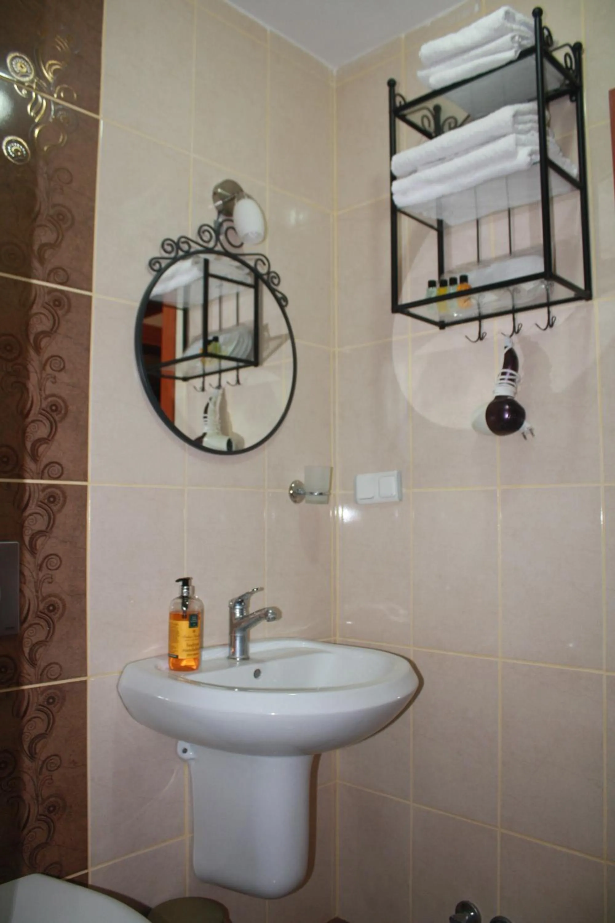 Bathroom in Sapphire Hotel