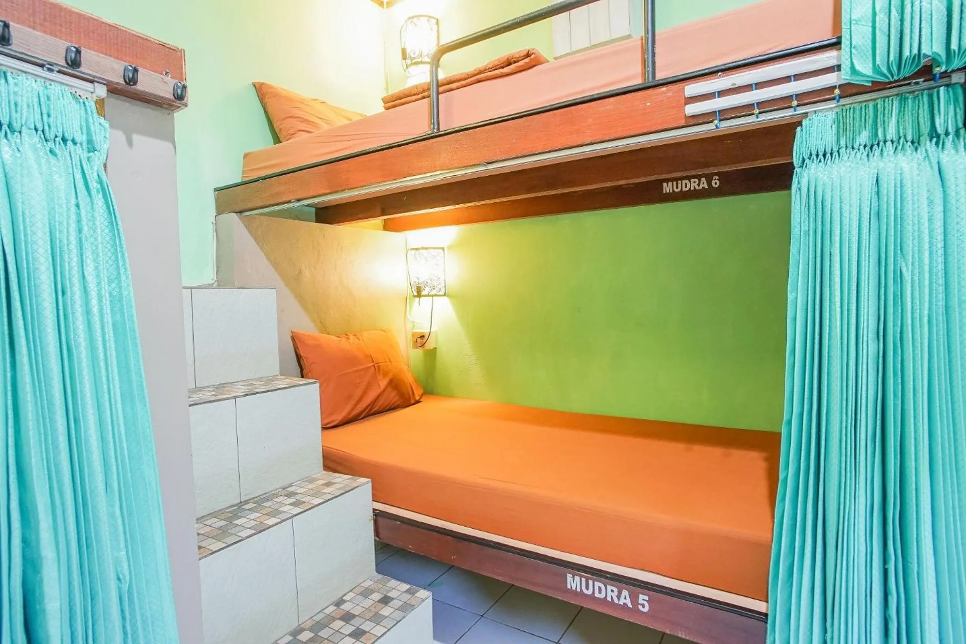 Bedroom in Padi-Padi Hostel & Bar