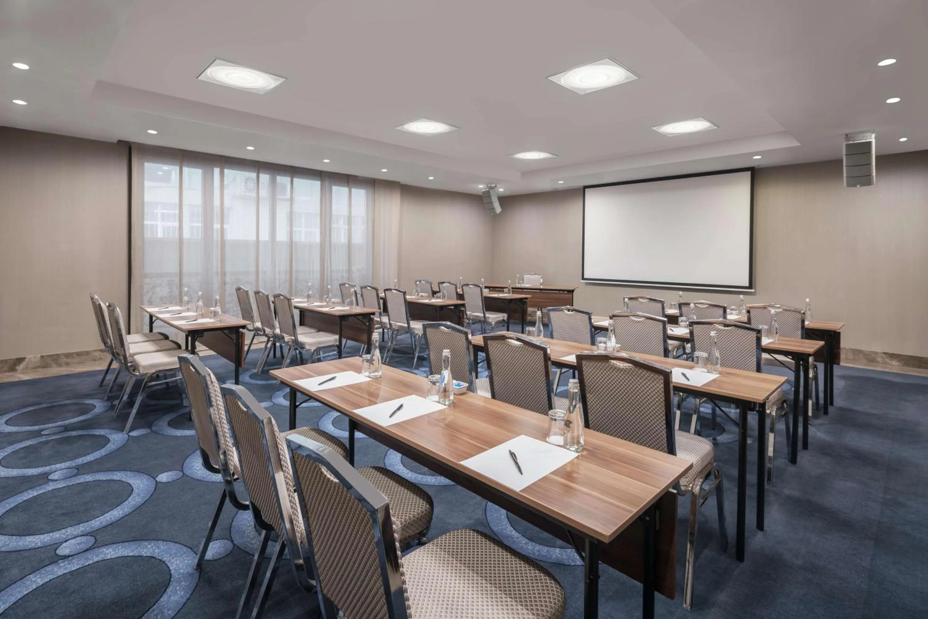 Meeting/conference room in DoubleTree by Hilton Istanbul Gayrettepe