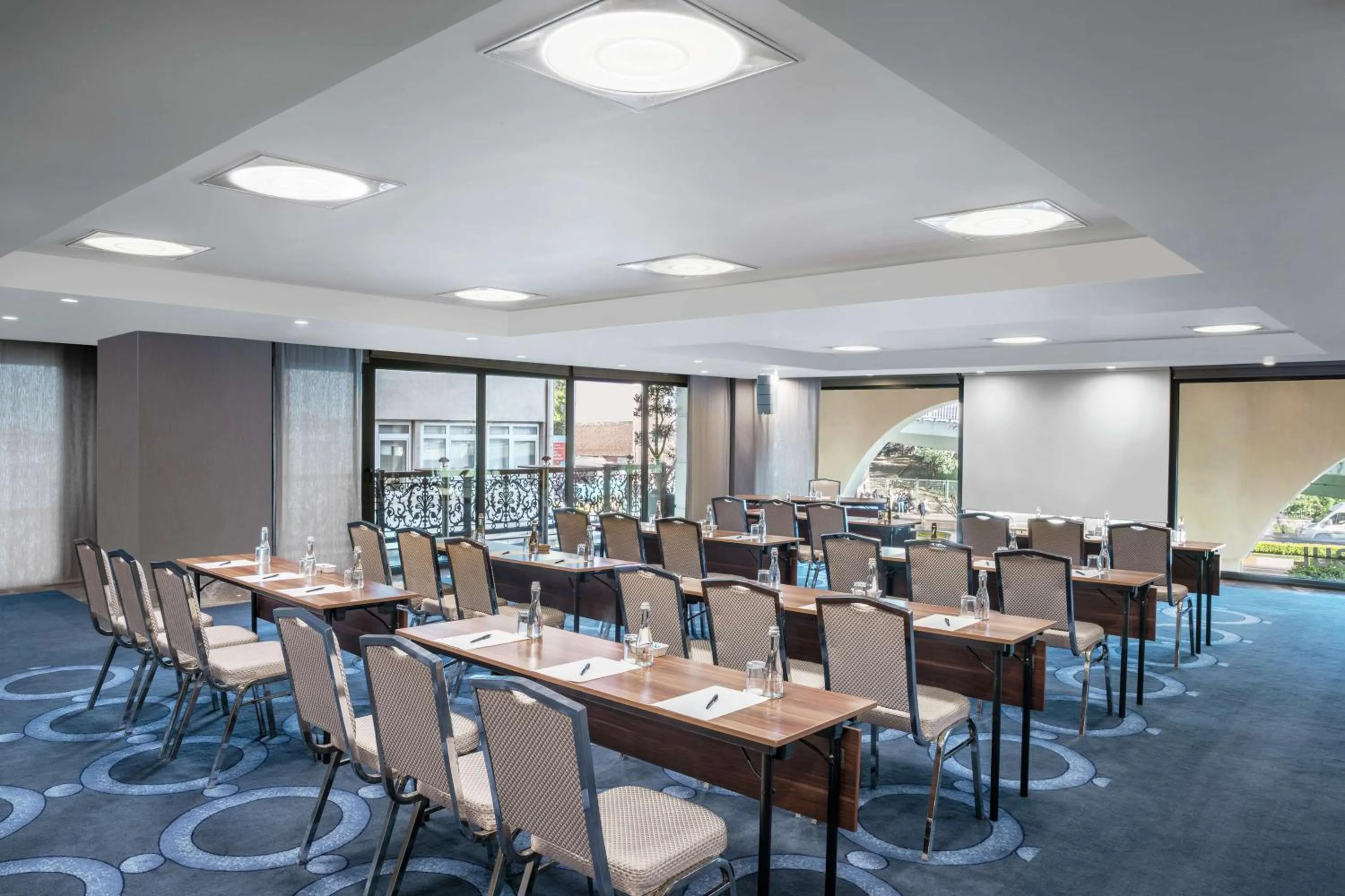 Meeting/conference room in DoubleTree by Hilton Istanbul Gayrettepe