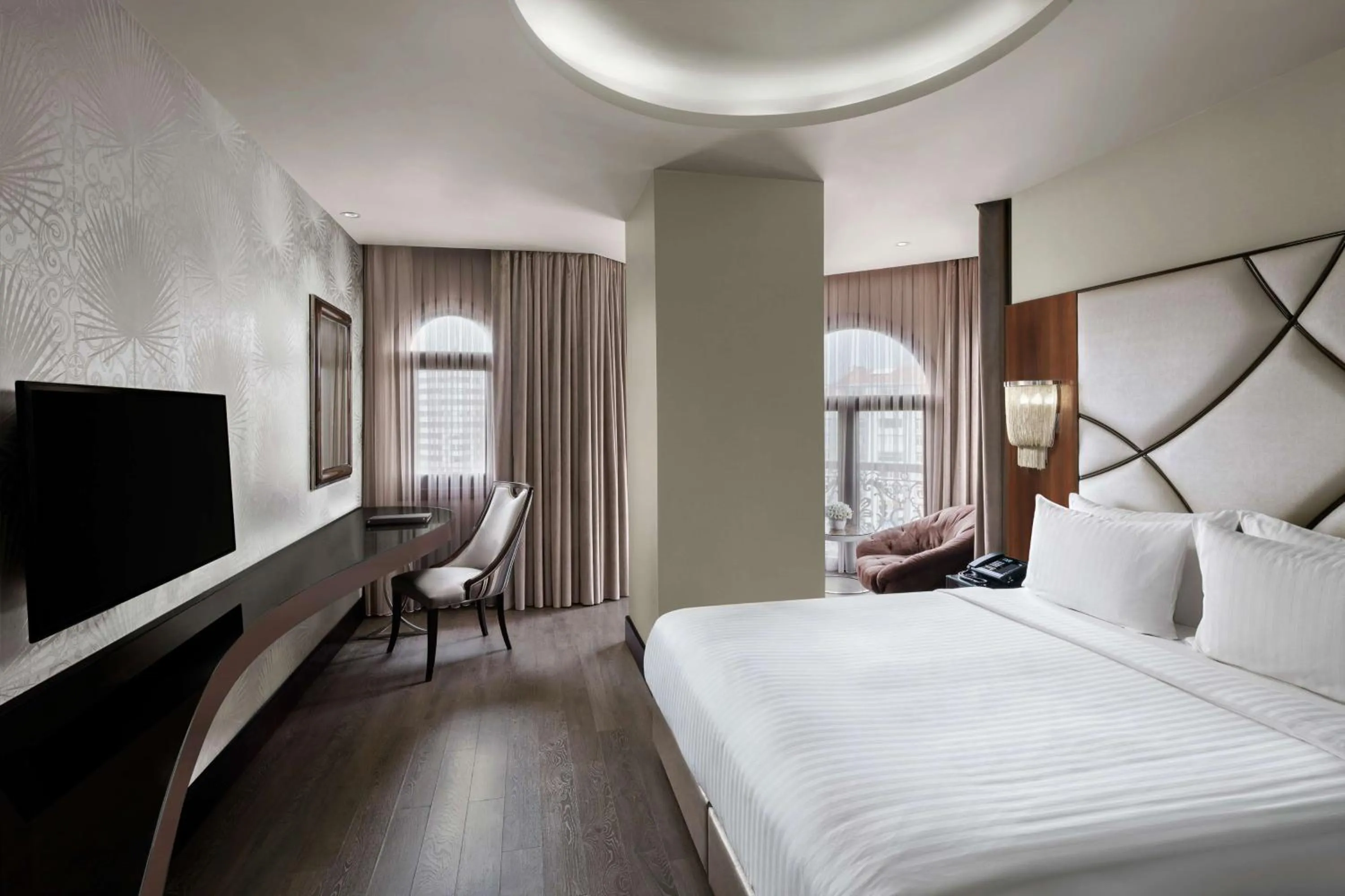 Bedroom, Bed in DoubleTree by Hilton Istanbul Gayrettepe