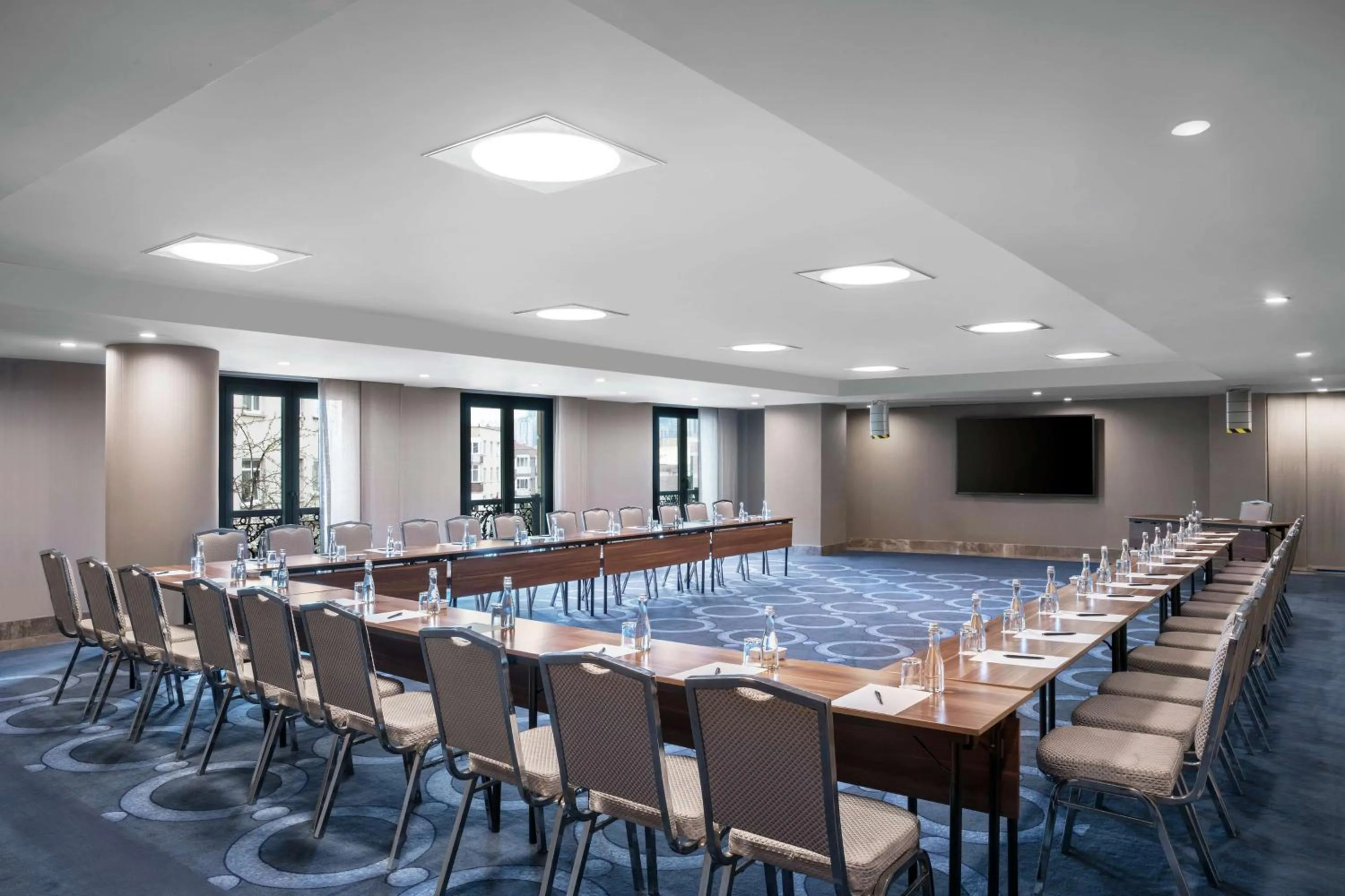 Meeting/conference room in DoubleTree by Hilton Istanbul Gayrettepe
