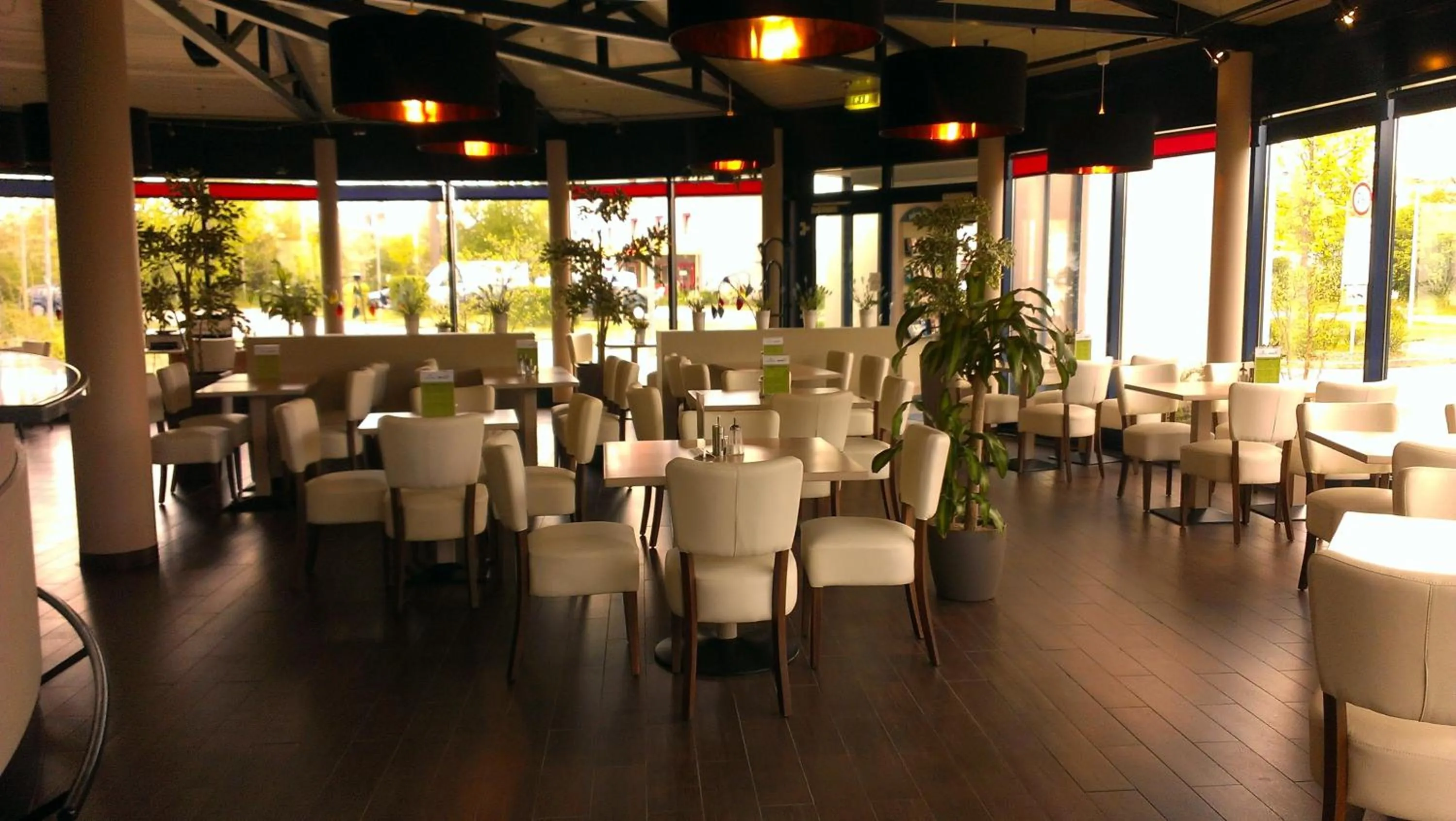 Restaurant/places to eat in Plaza Inn Berlin Süd Ludwigsfelde