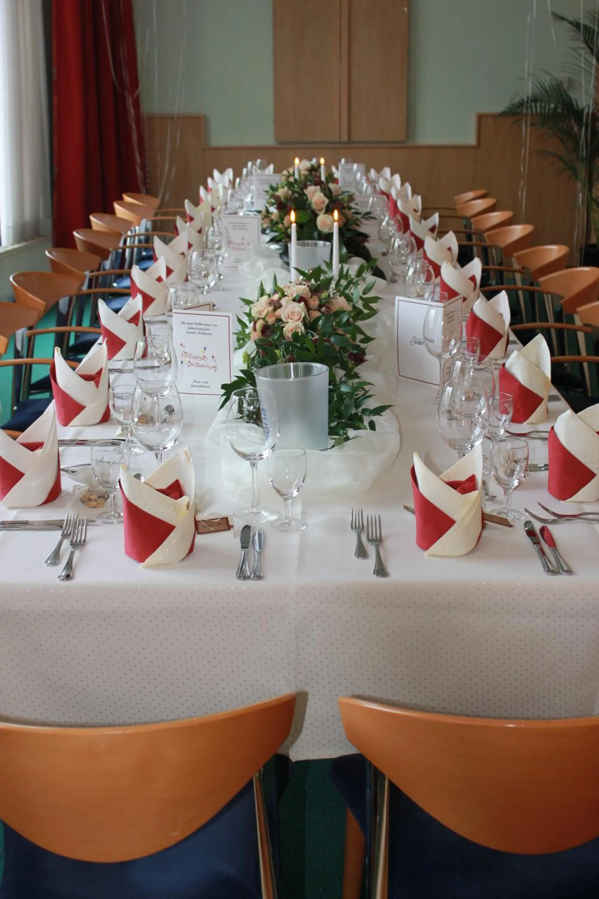 Restaurant/places to eat in Hotel Ascot Bristol