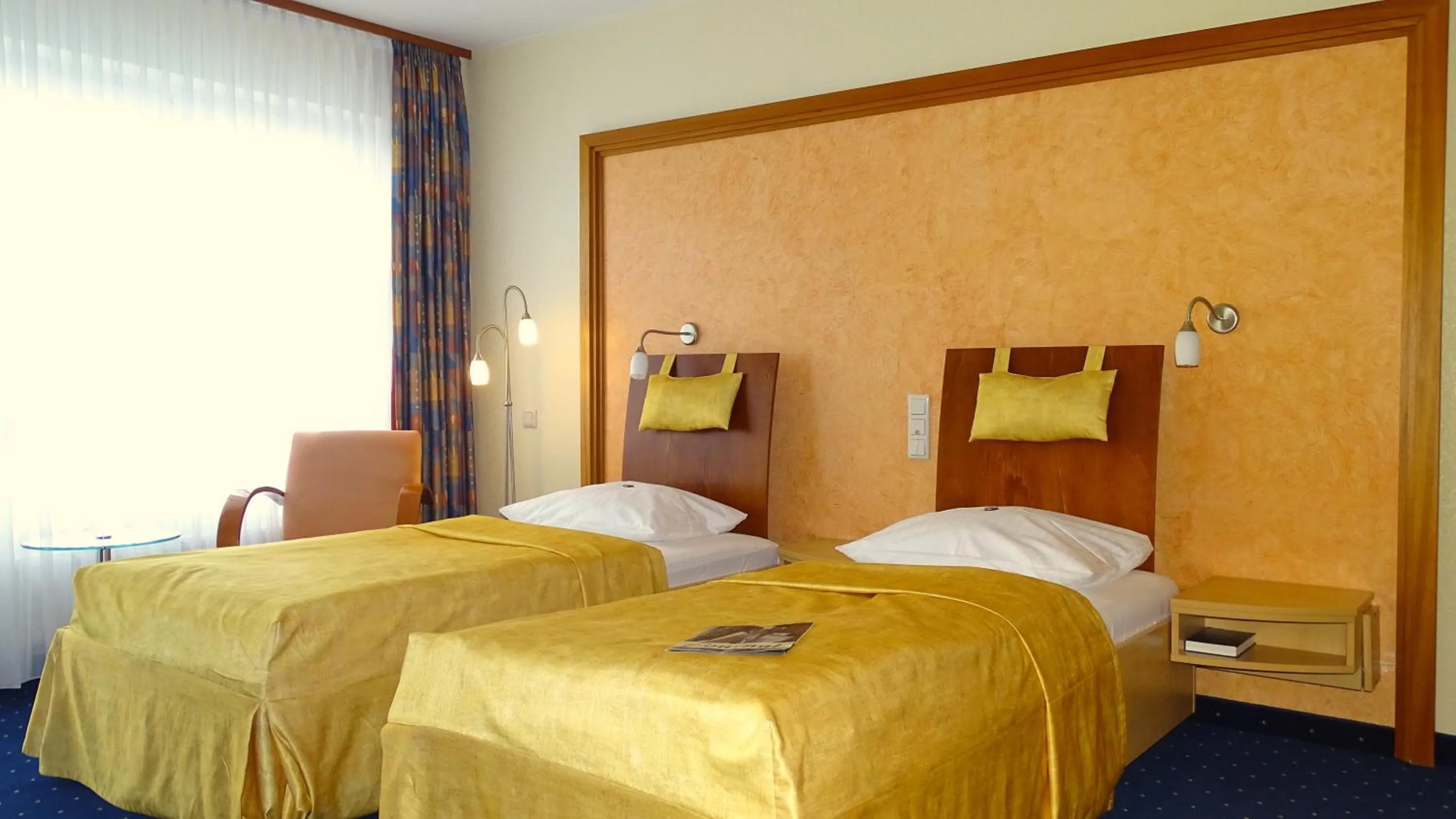 Bed in Hotel Ascot Bristol