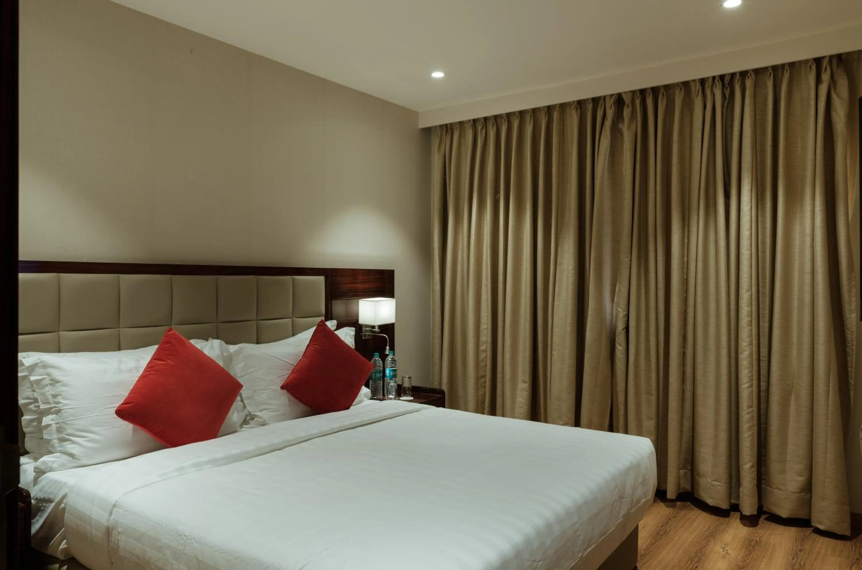 Bedroom, Bed in Hotel Clarks Premier ,Kota