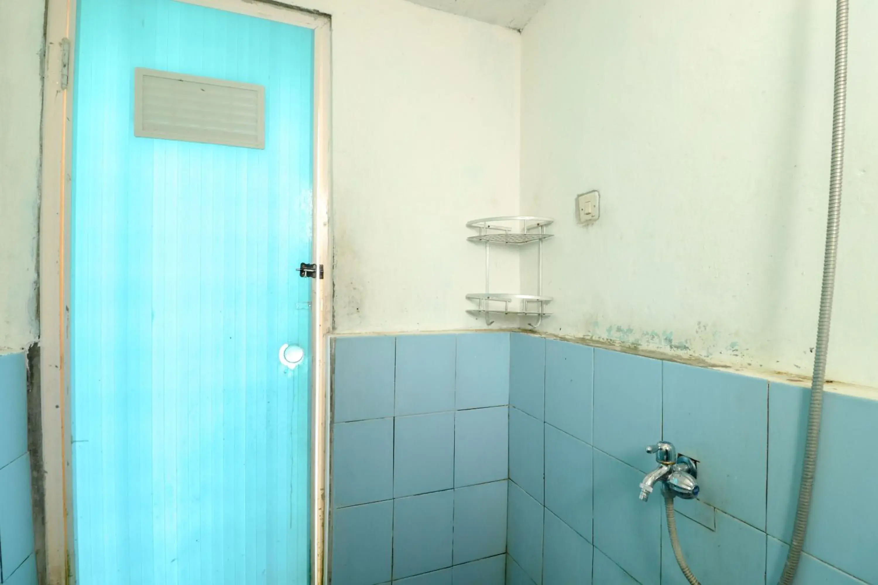 Bathroom in Homestay Mbah Parni Bathroom in Homestay Mbah Parni