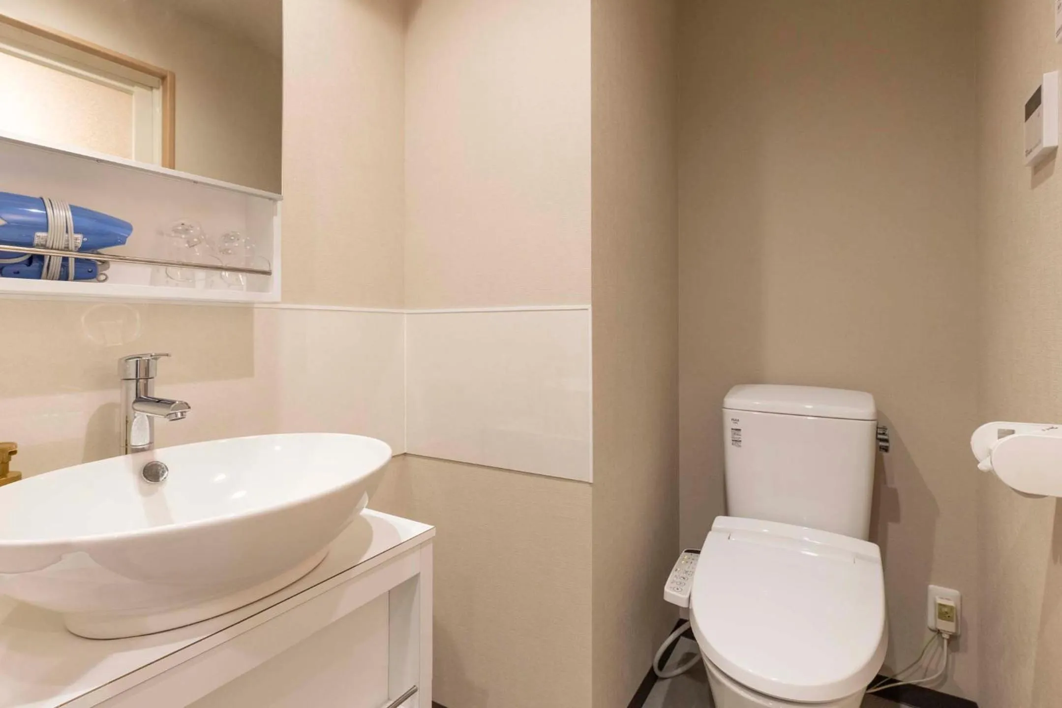 Bathroom in Mr.KINJO En Ishigaki