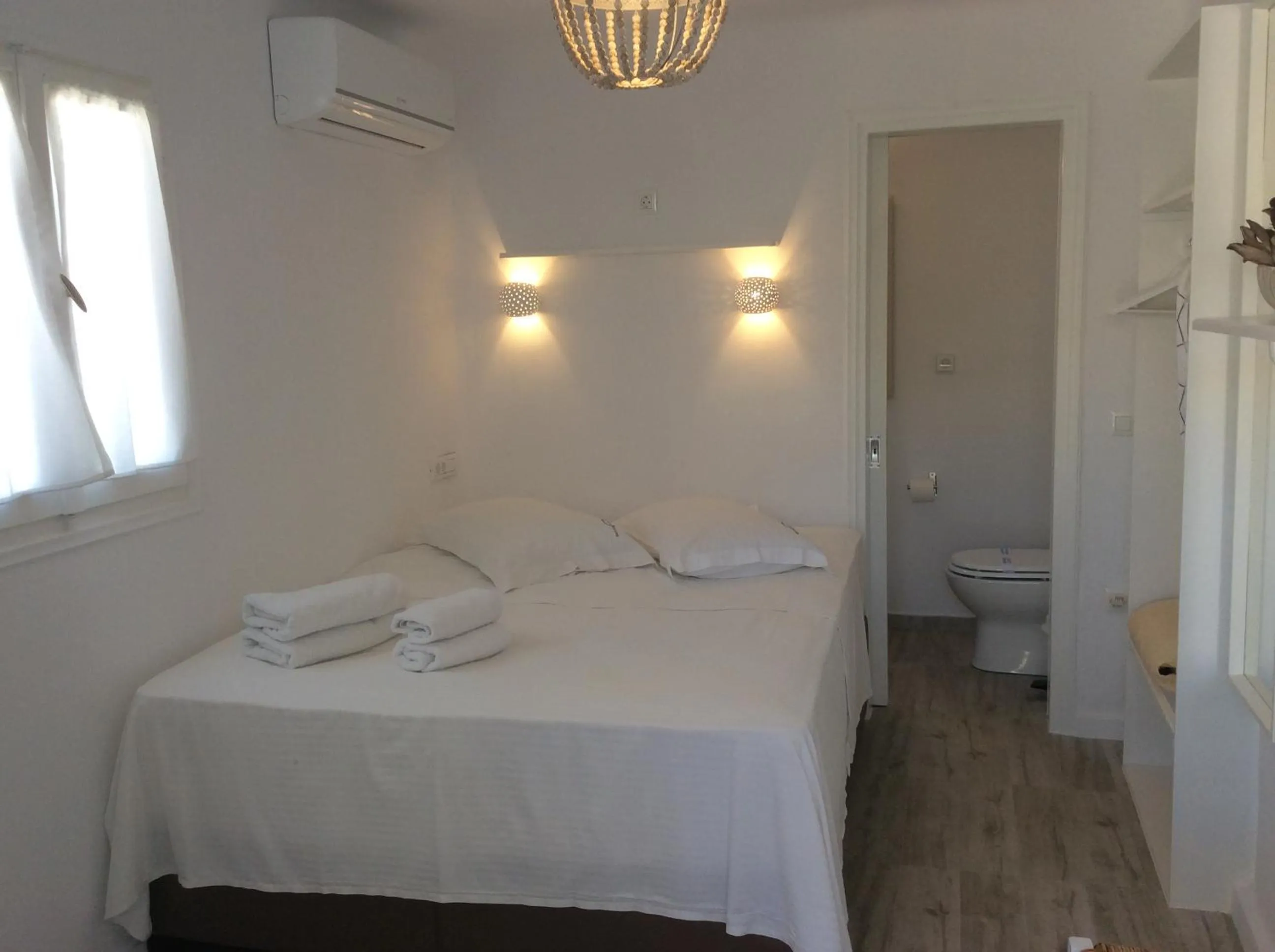 Bed in Navy Blue Suites