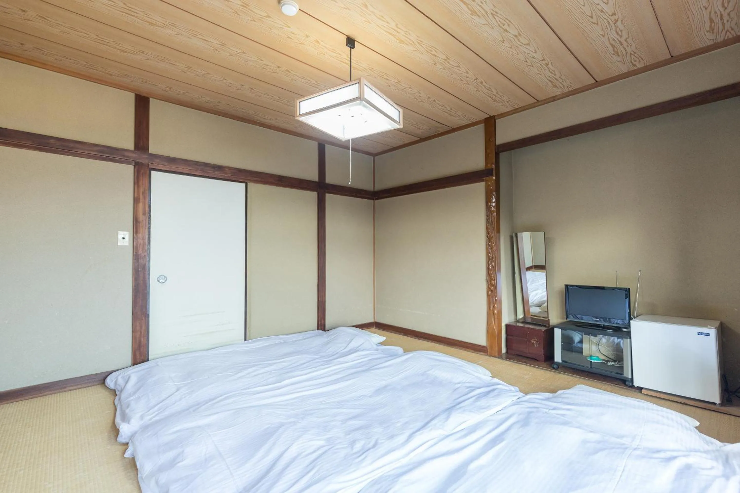 Bedroom, Bed in Tabist Miyoshi Ryokan Odawara Manazuru