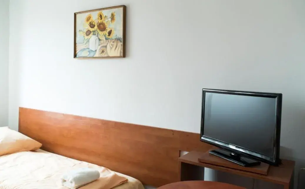 Twin Room - single occupancy in Mixbud Twin Room - single occupancy in Mixbud