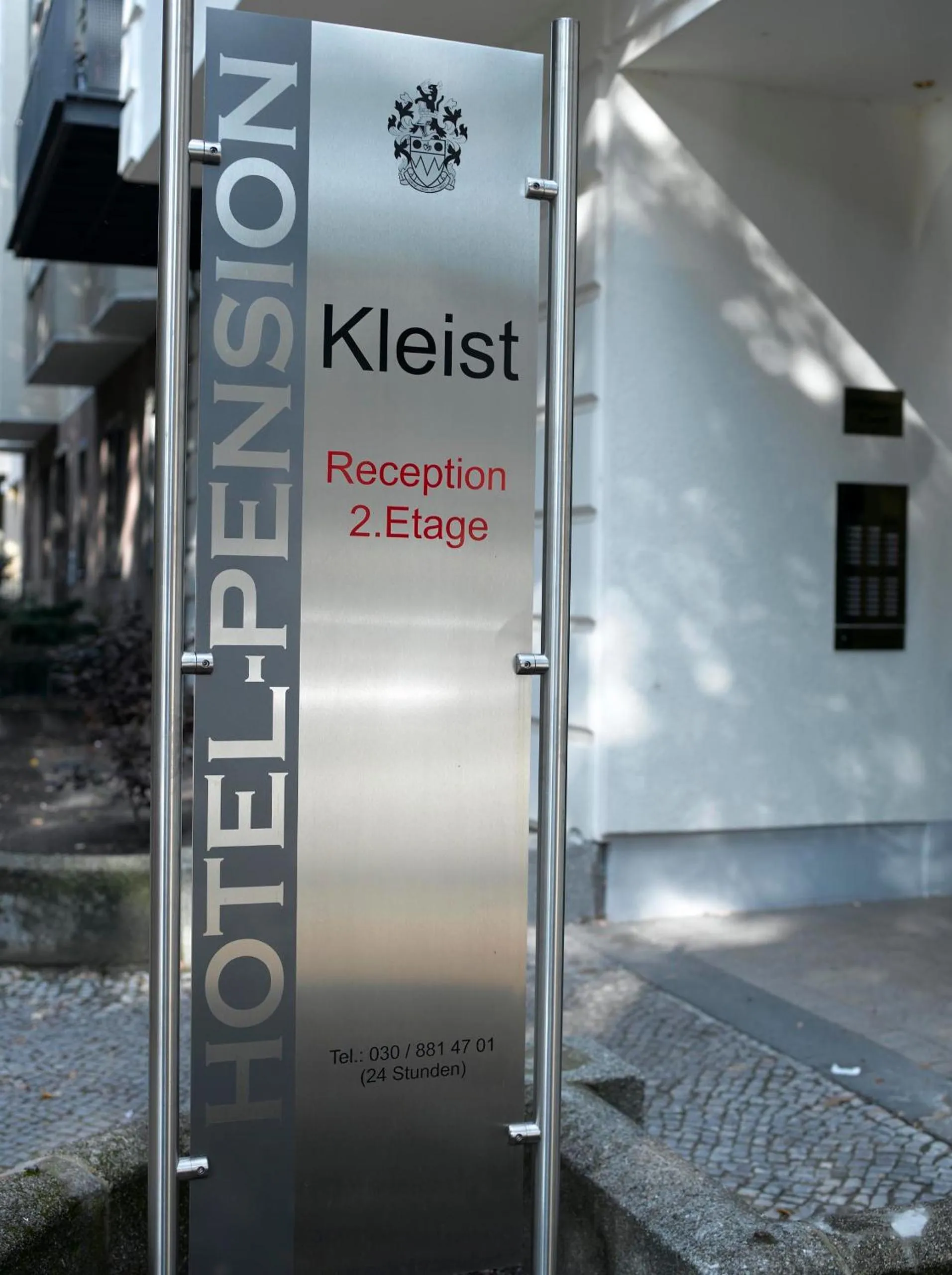 Logo/Certificate/Sign in Hotel Garni Kleist am Kurfürstendamm