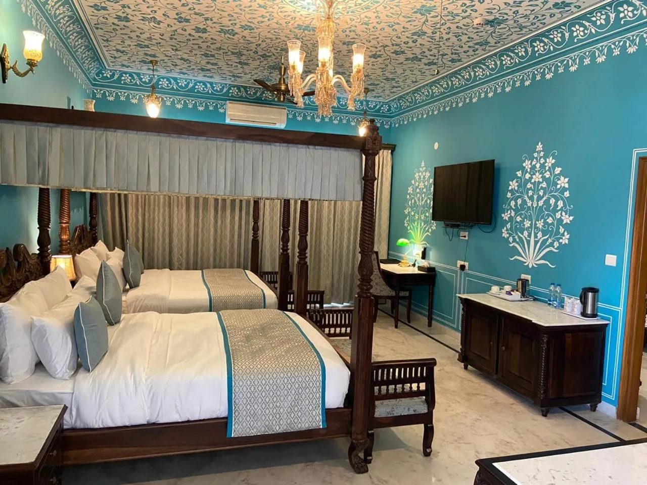 Bedroom, Bed in Umaid Farm Resort- A Legancy Vintage Stay In Jaipur