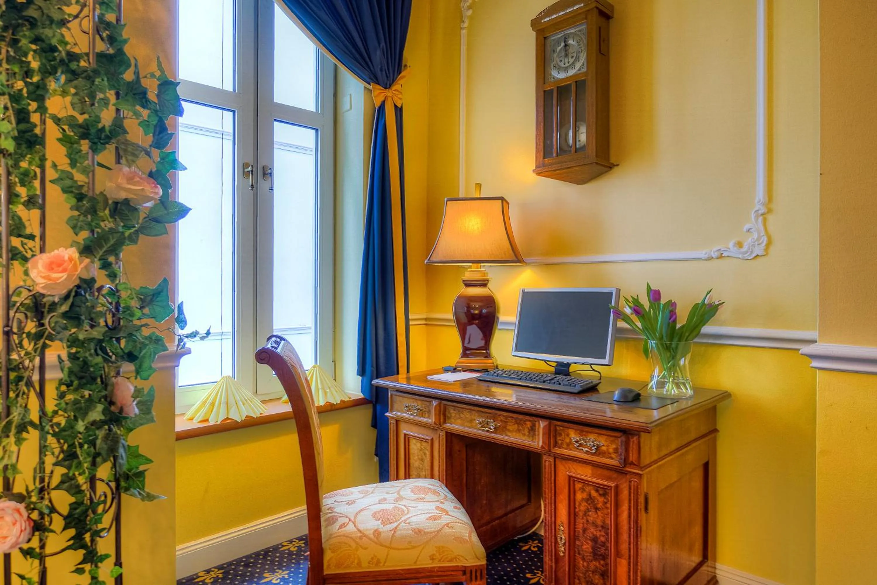 Decorative detail in KurparkHotel Warnemünde