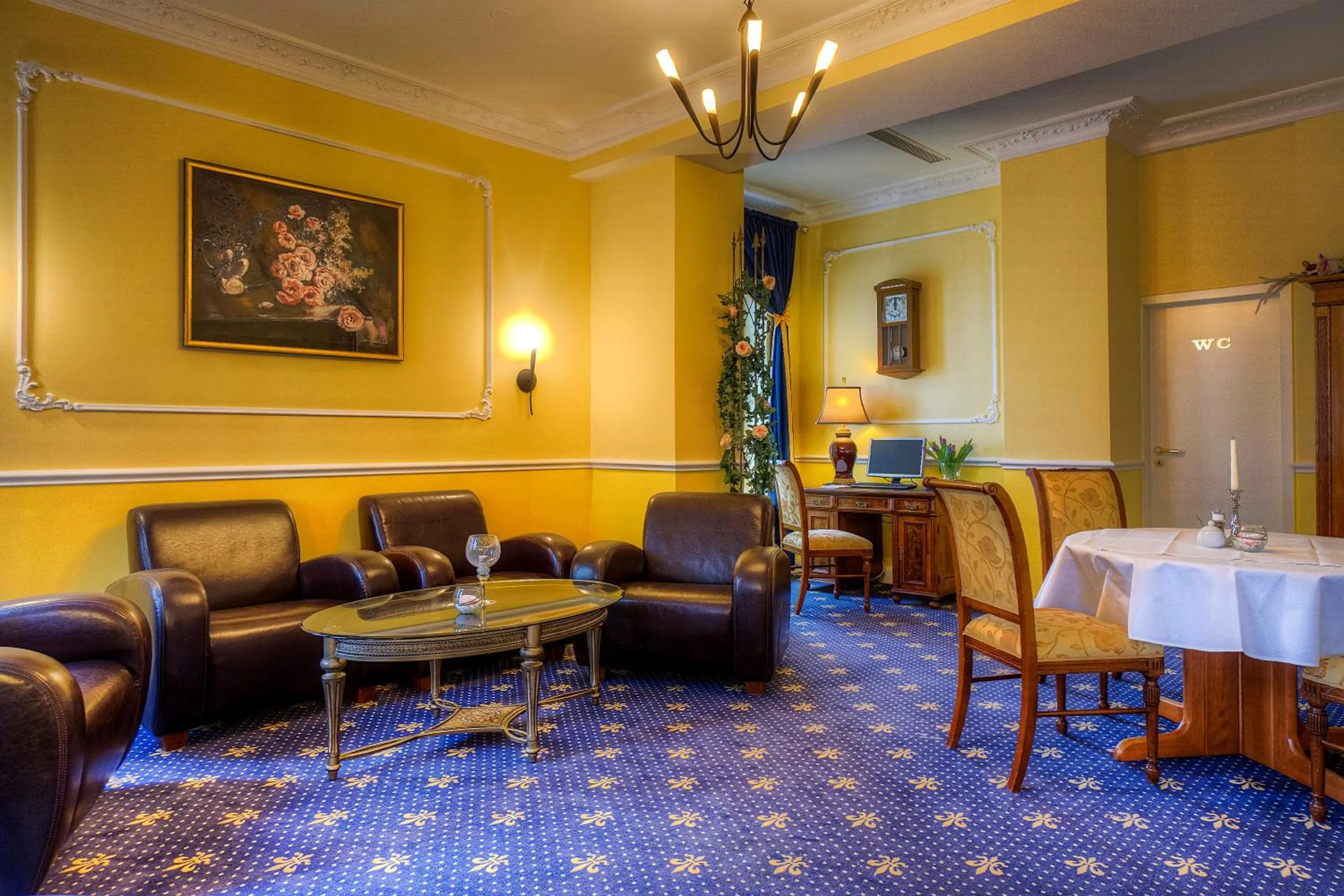 Lobby or reception in KurparkHotel Warnemünde