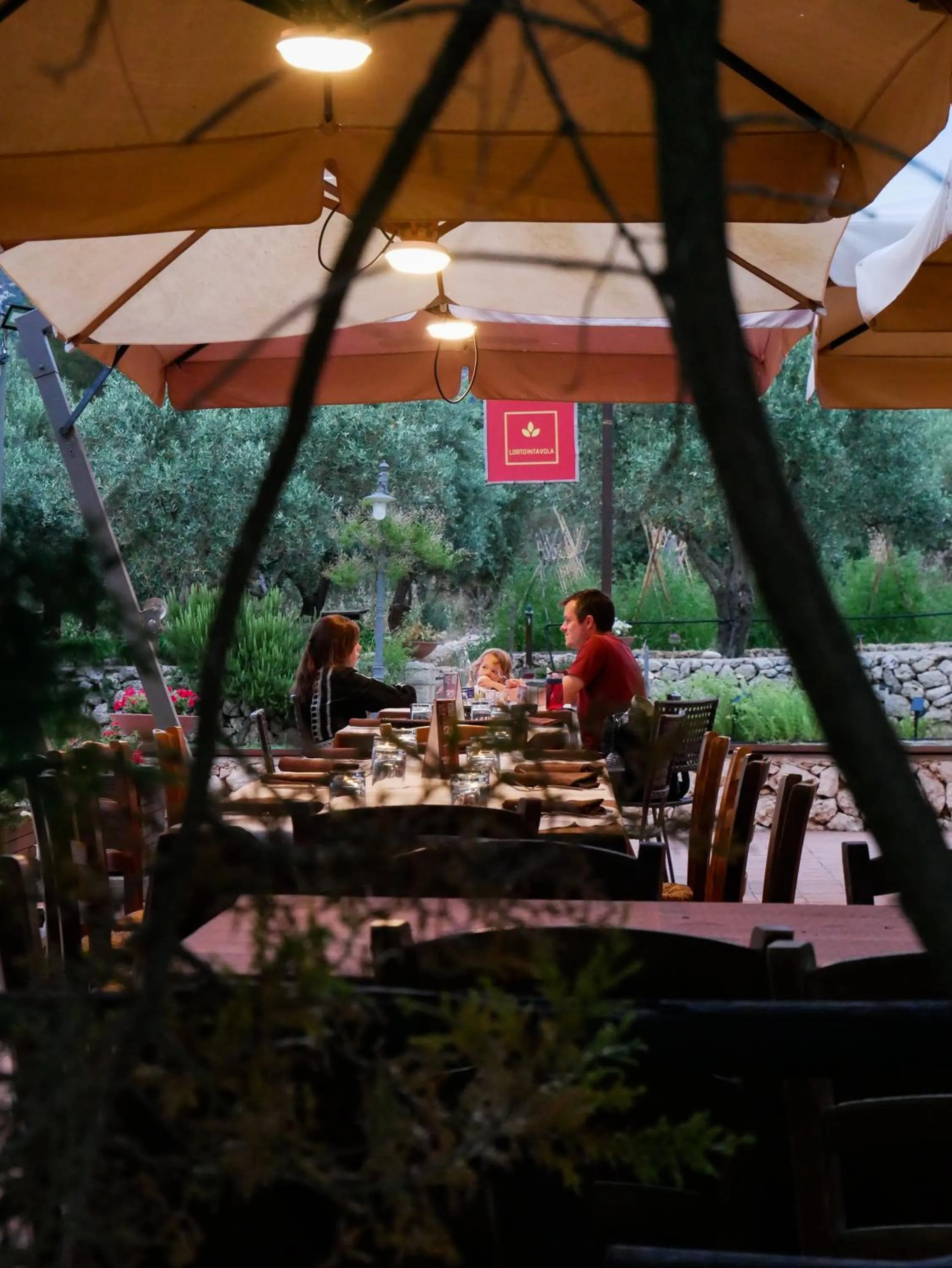 People in Pantalica Ranch Agriturismo Siciliano