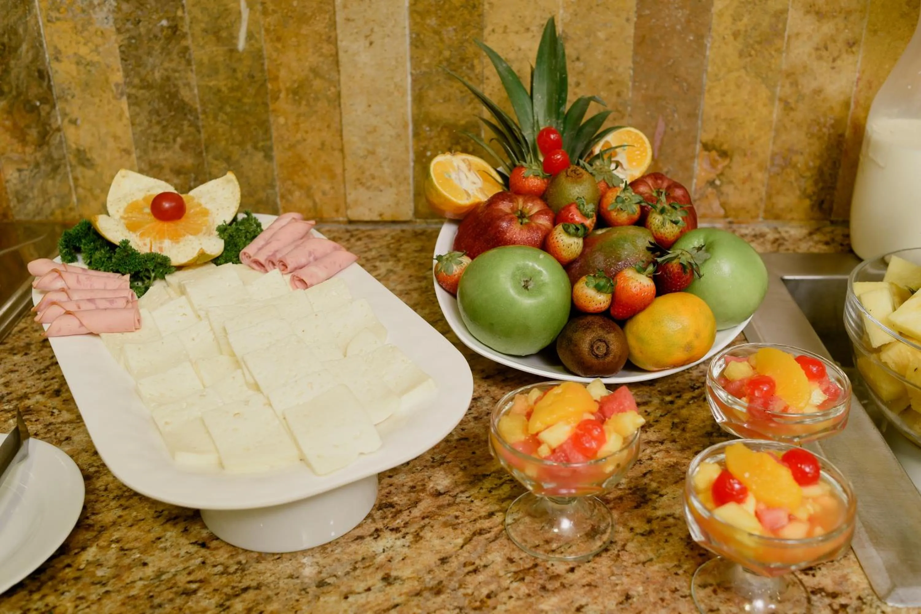 Buffet breakfast in Howard Johnson by Wyndham Barranquilla Versalles