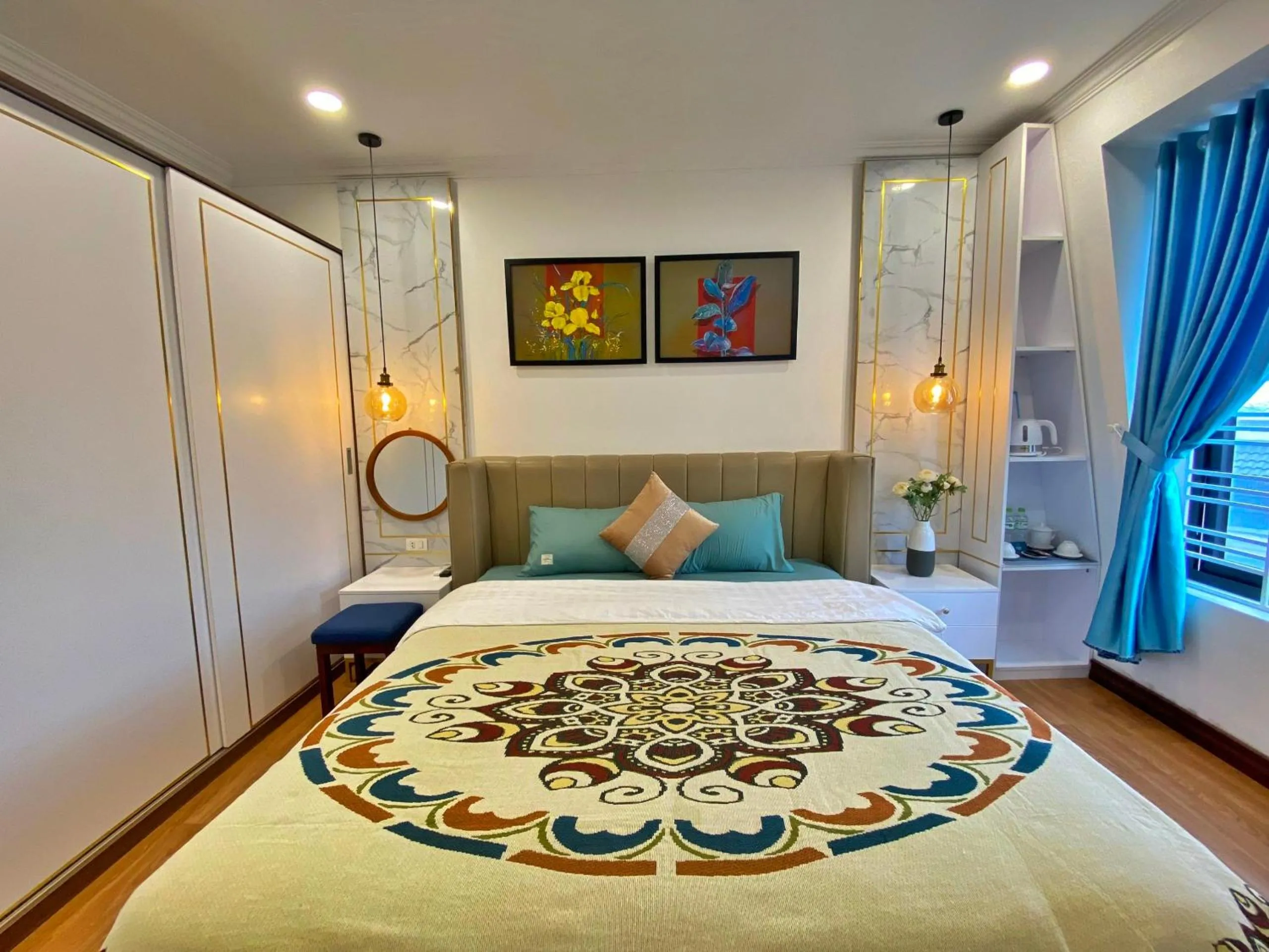 Bed in Hue Crown Boutique best hotel