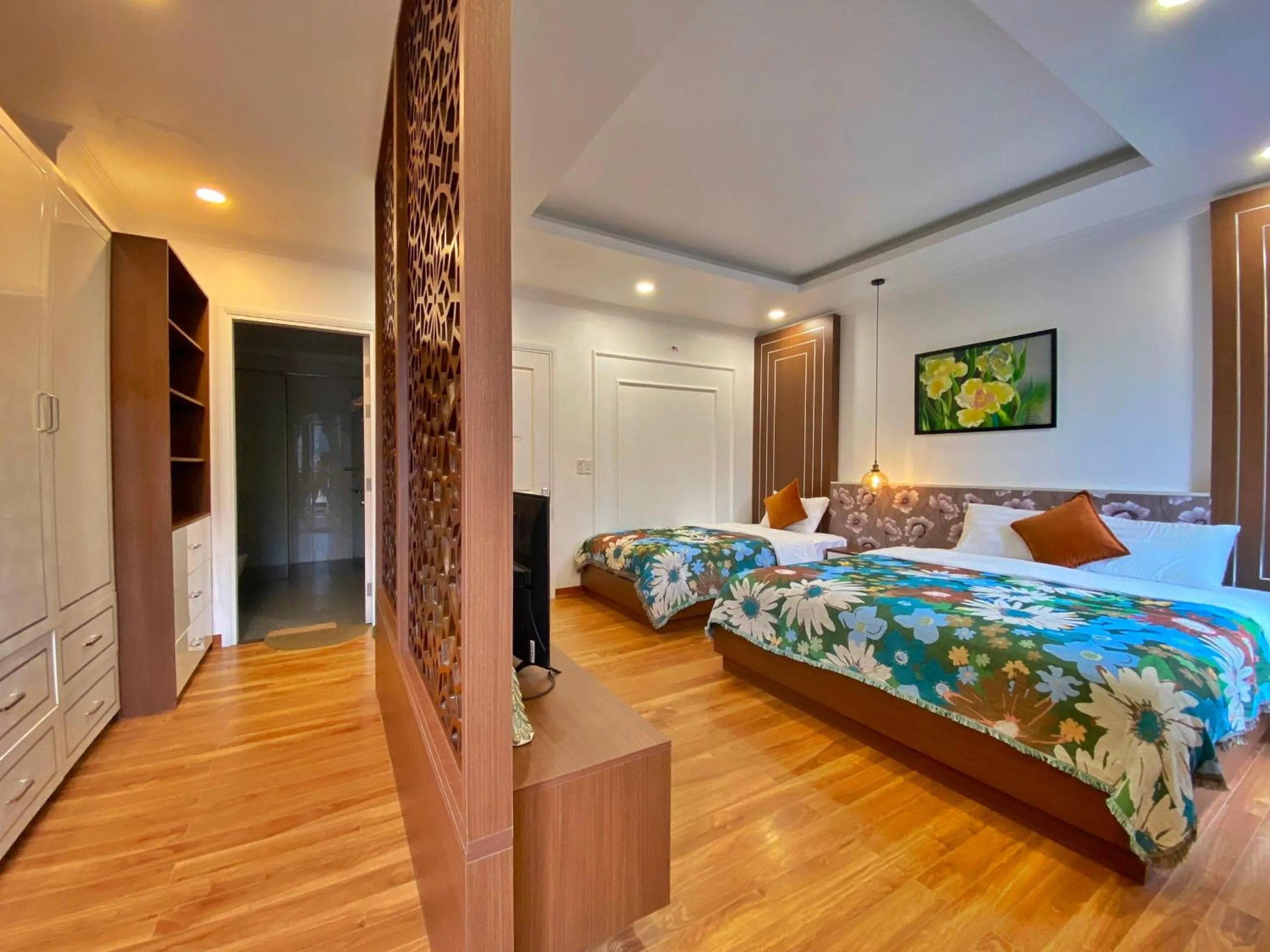 Bed in Hue Crown Boutique best hotel