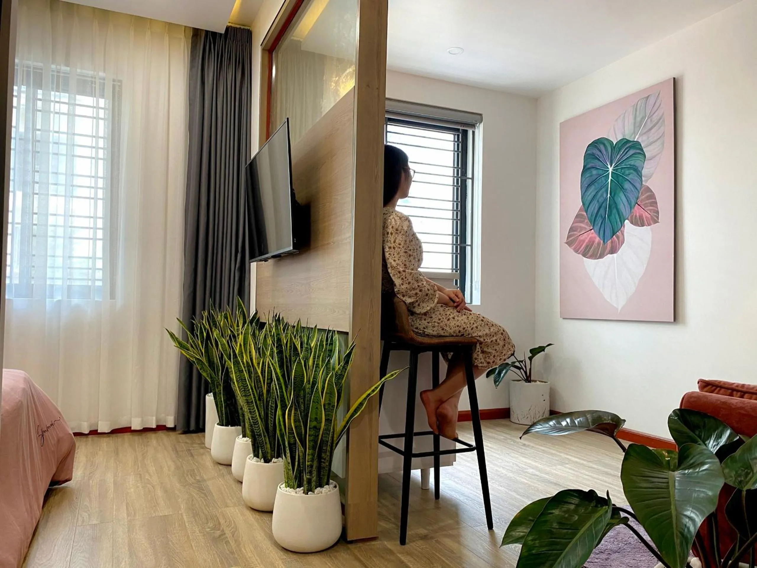 Hue Crown Boutique best hotel