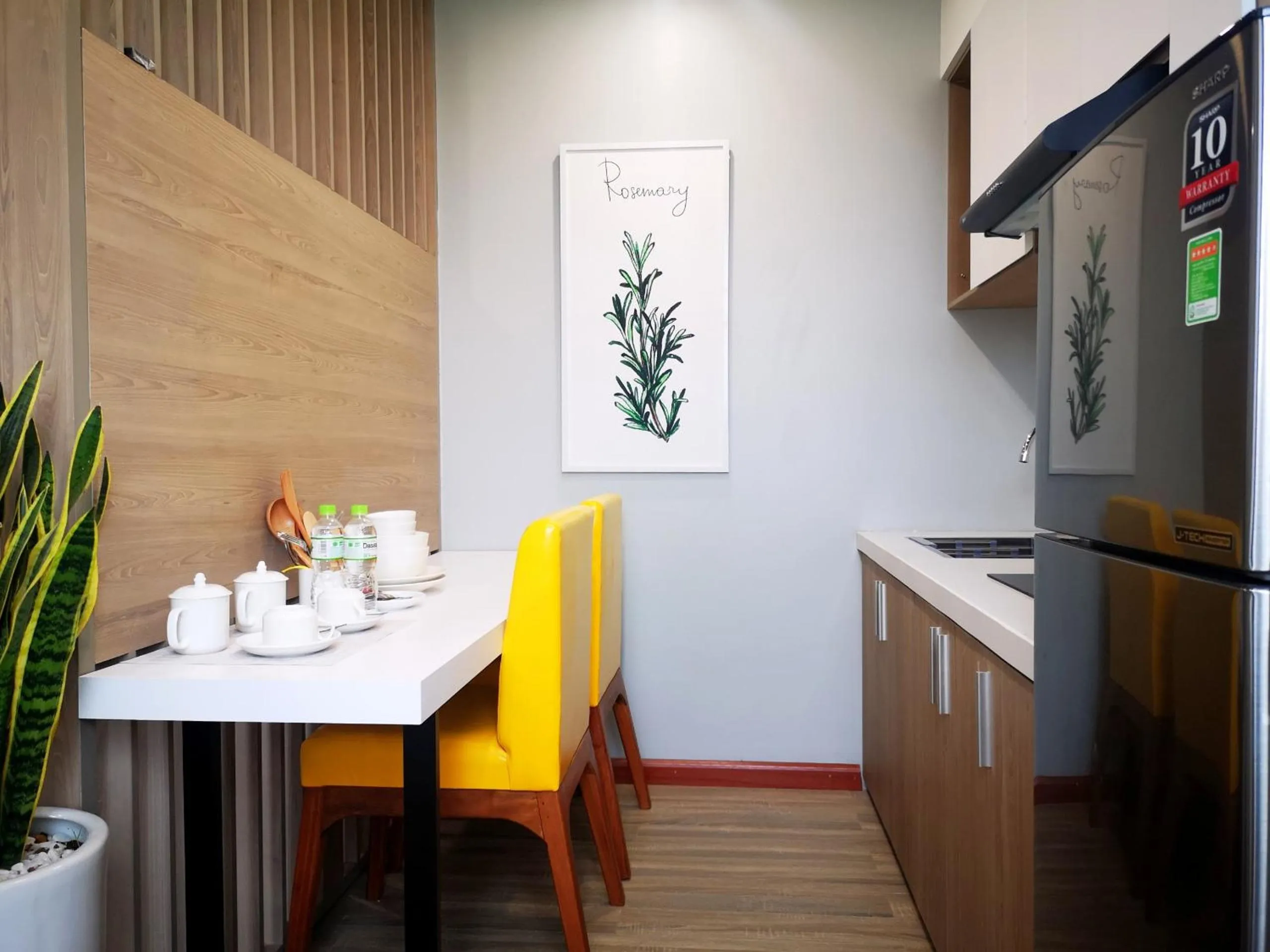 Hue Crown Boutique best hotel