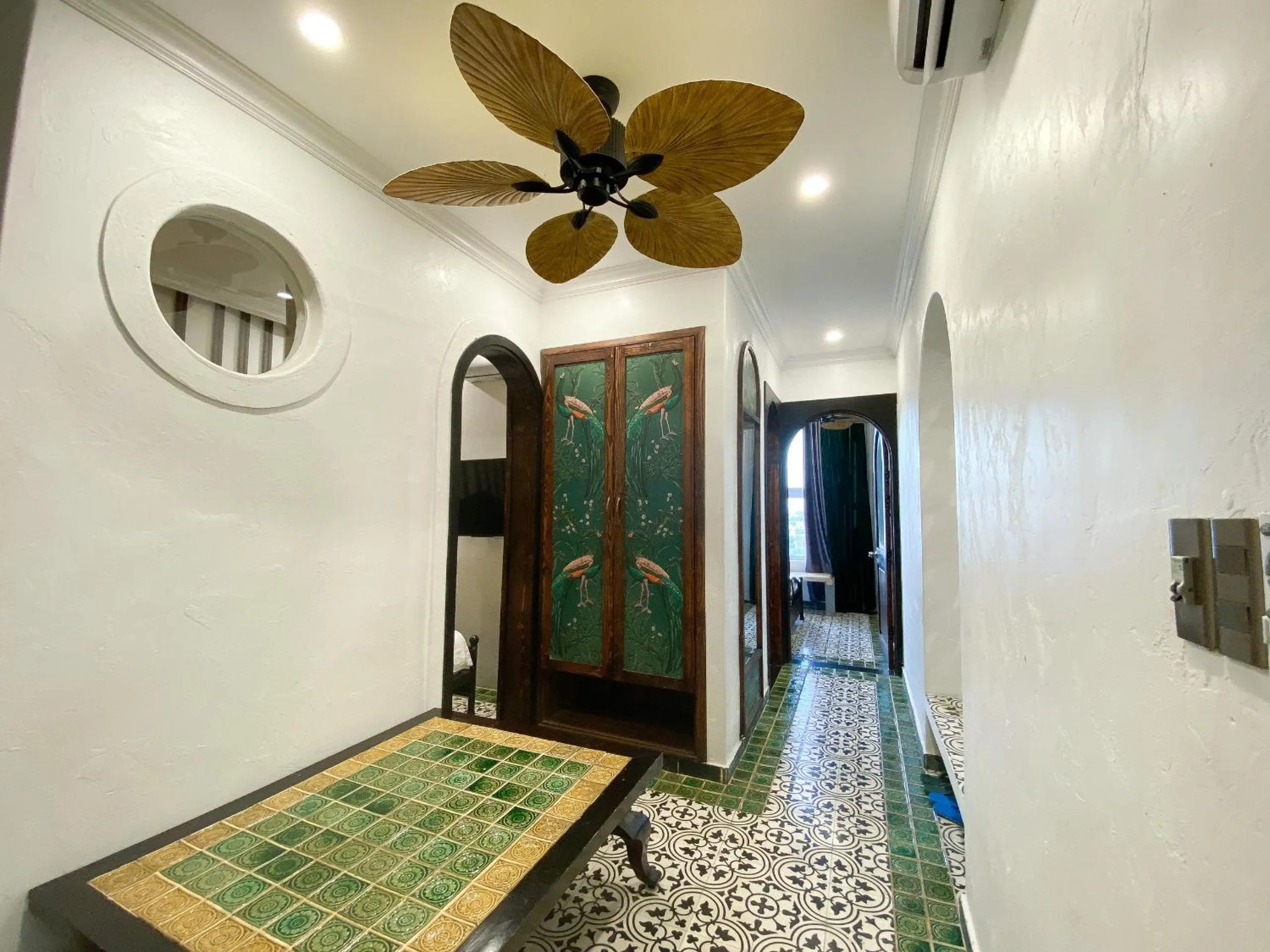 Hue Crown Boutique best hotel