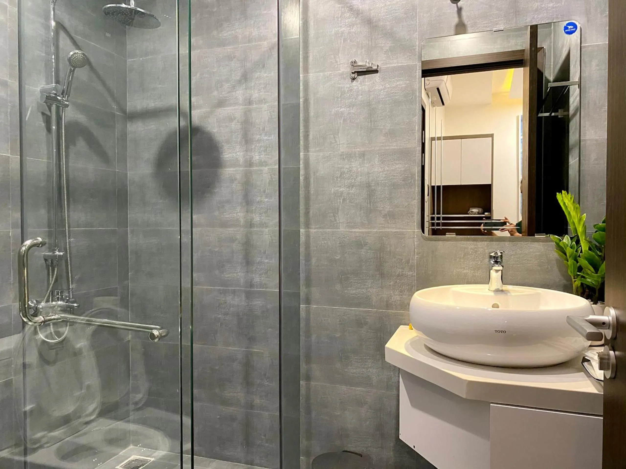 Bathroom in Hue Crown Boutique best hotel