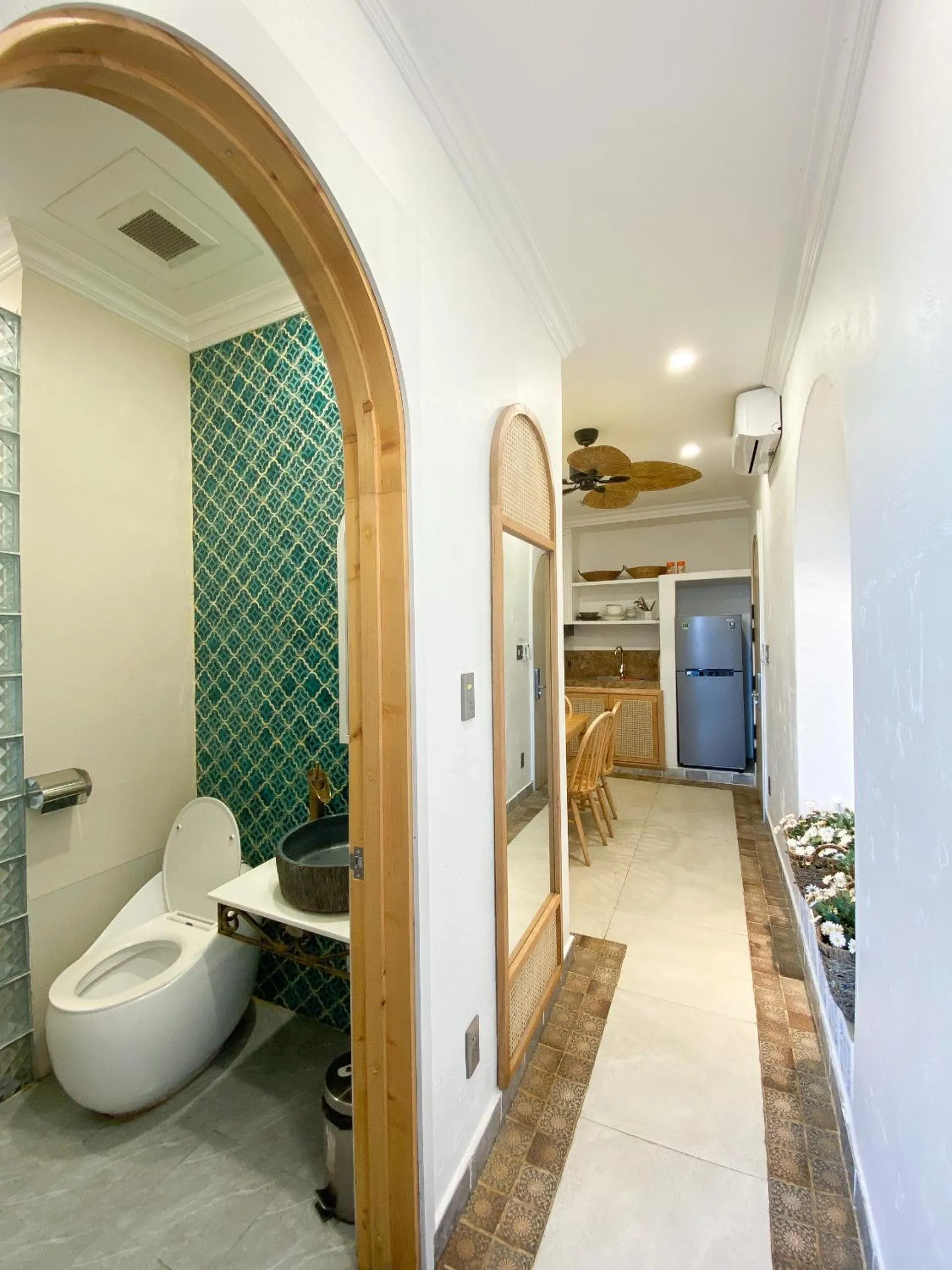 Hue Crown Boutique best hotel