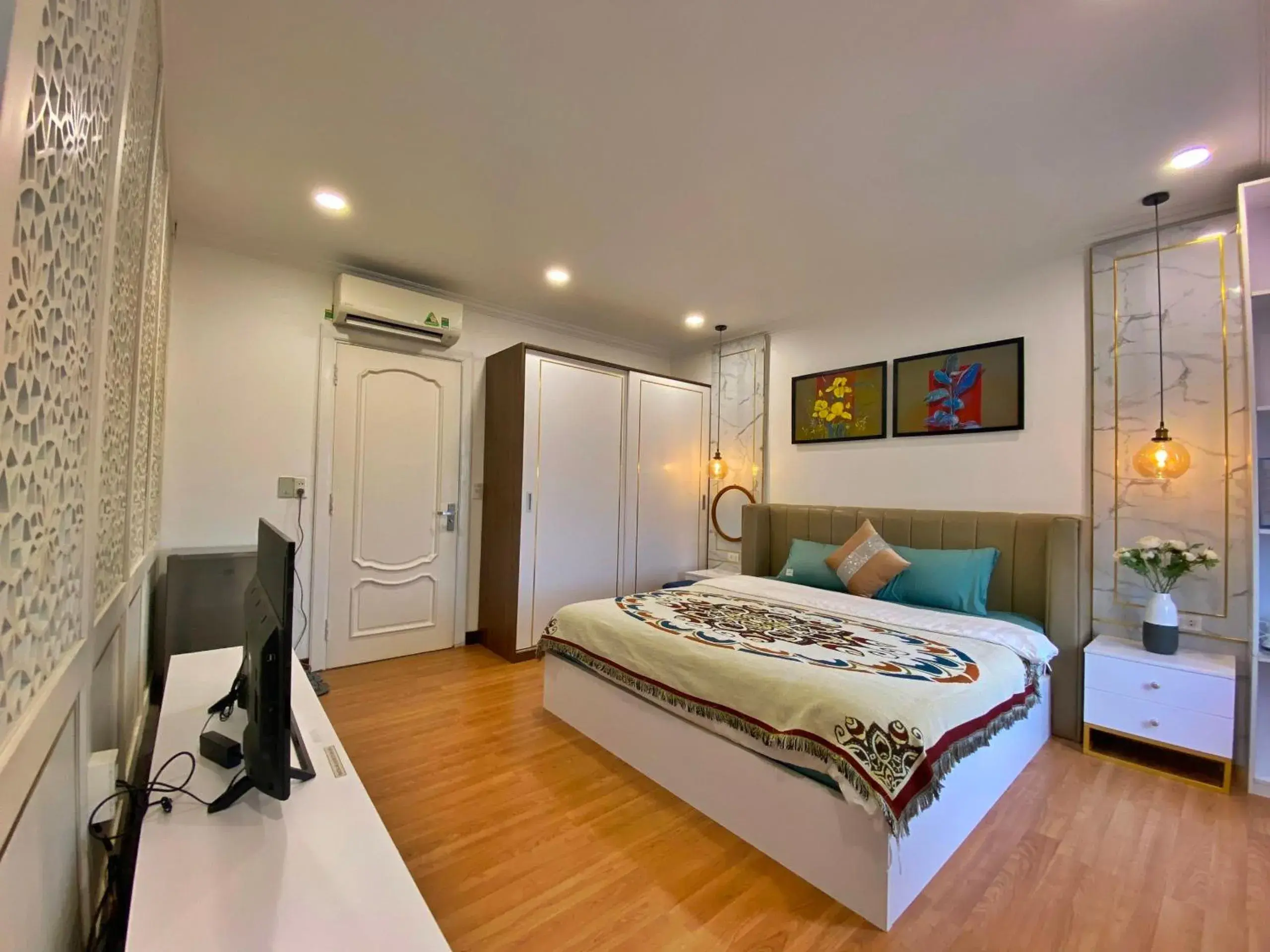 Bed in Hue Crown Boutique best hotel Bed in Hue Crown Boutique best hotel