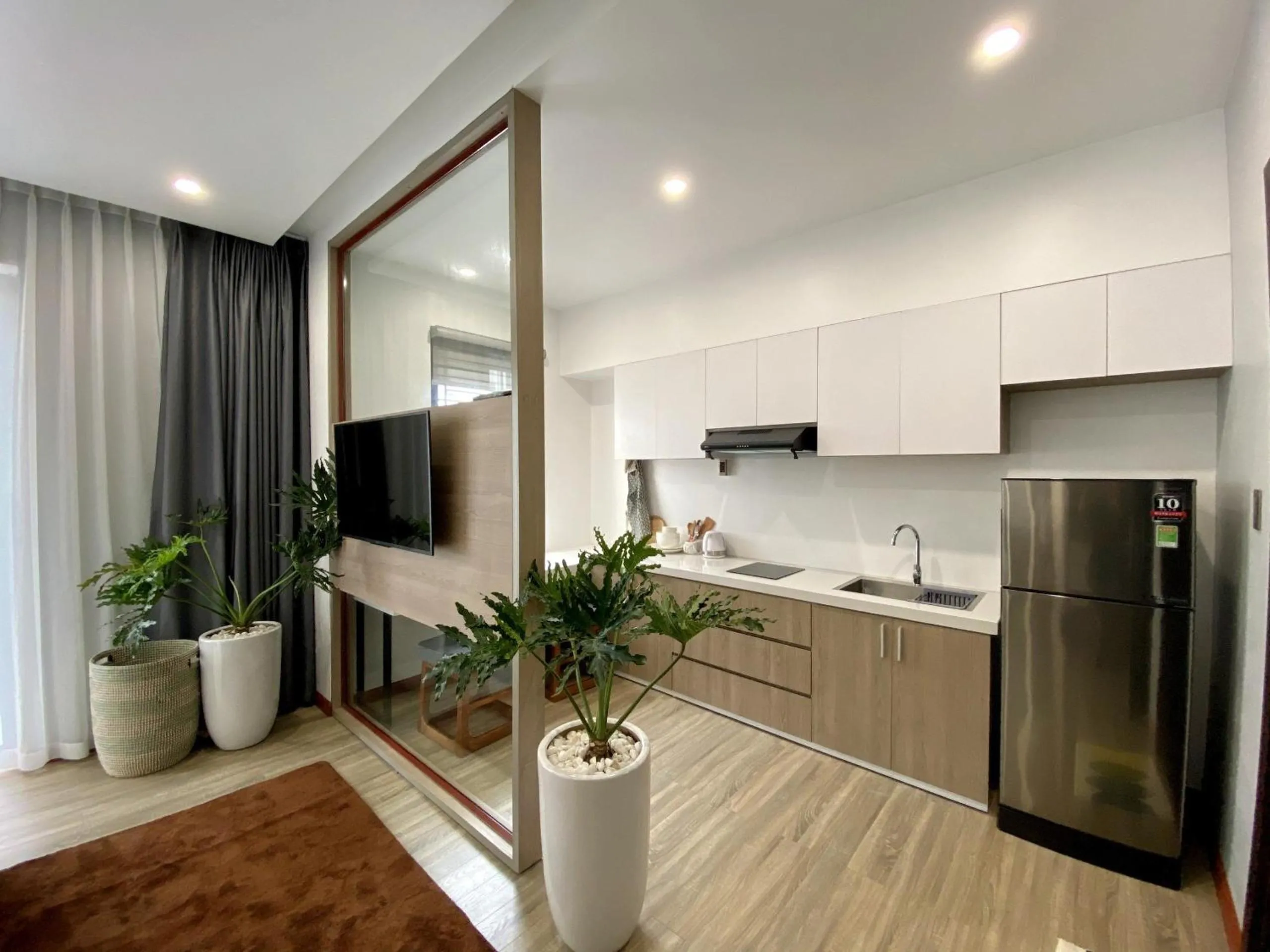 Hue Crown Boutique best hotel