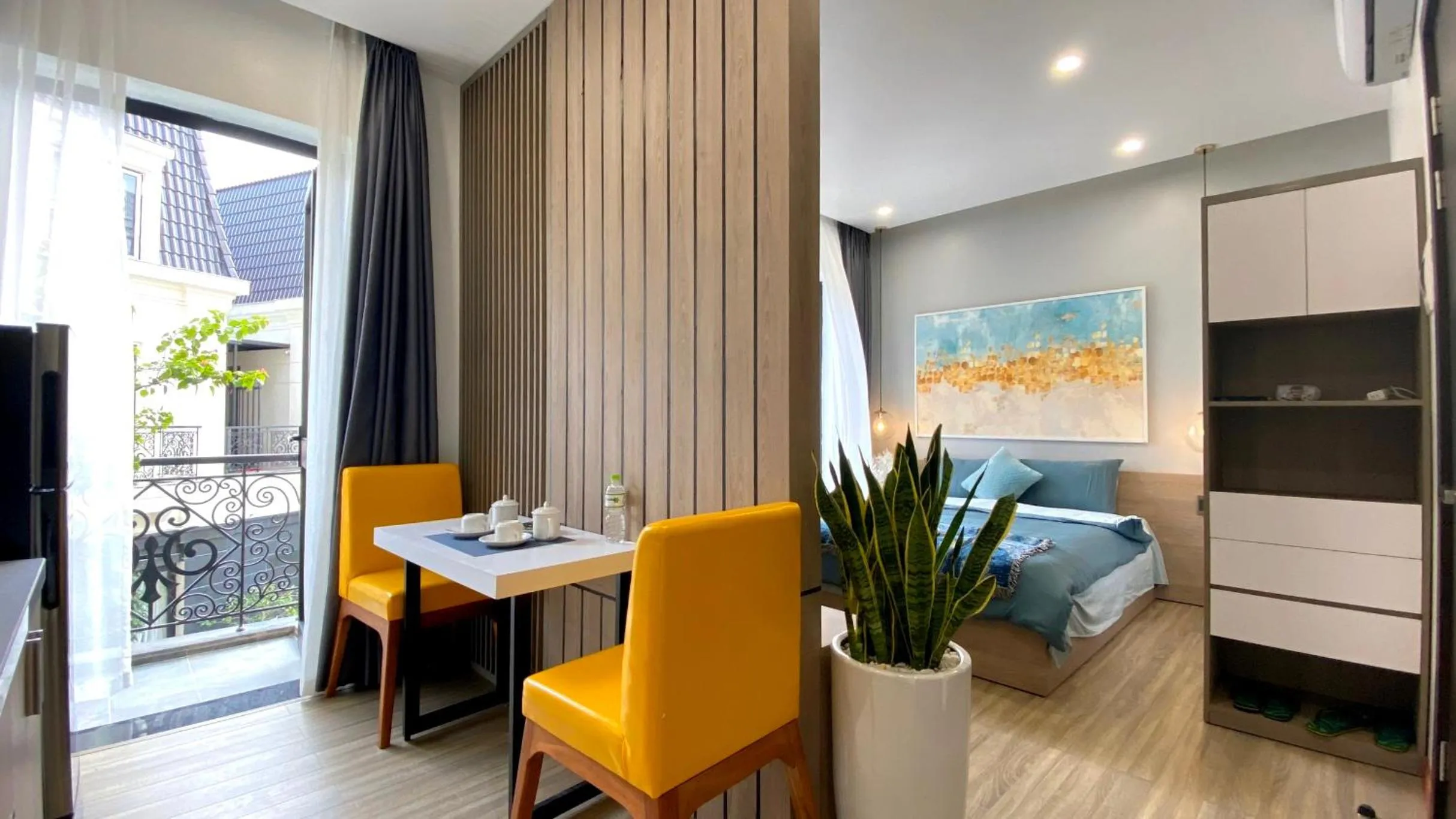 Hue Crown Boutique best hotel