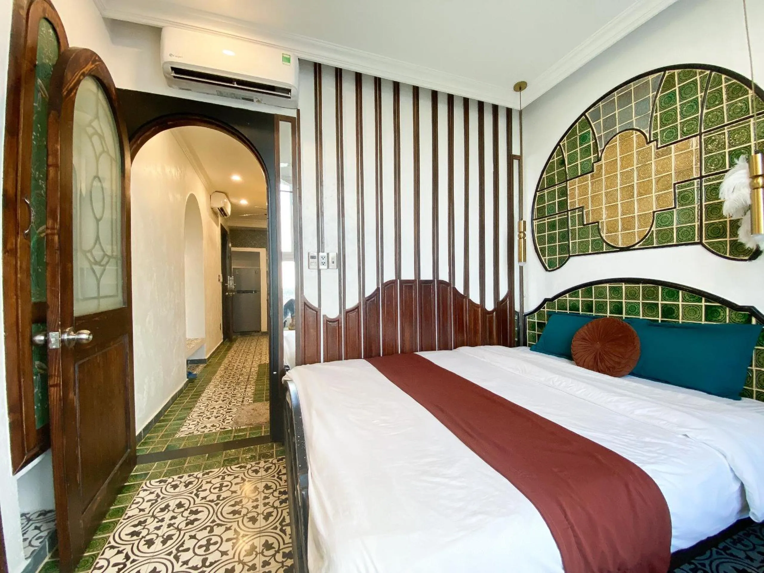 Bed in Hue Crown Boutique best hotel