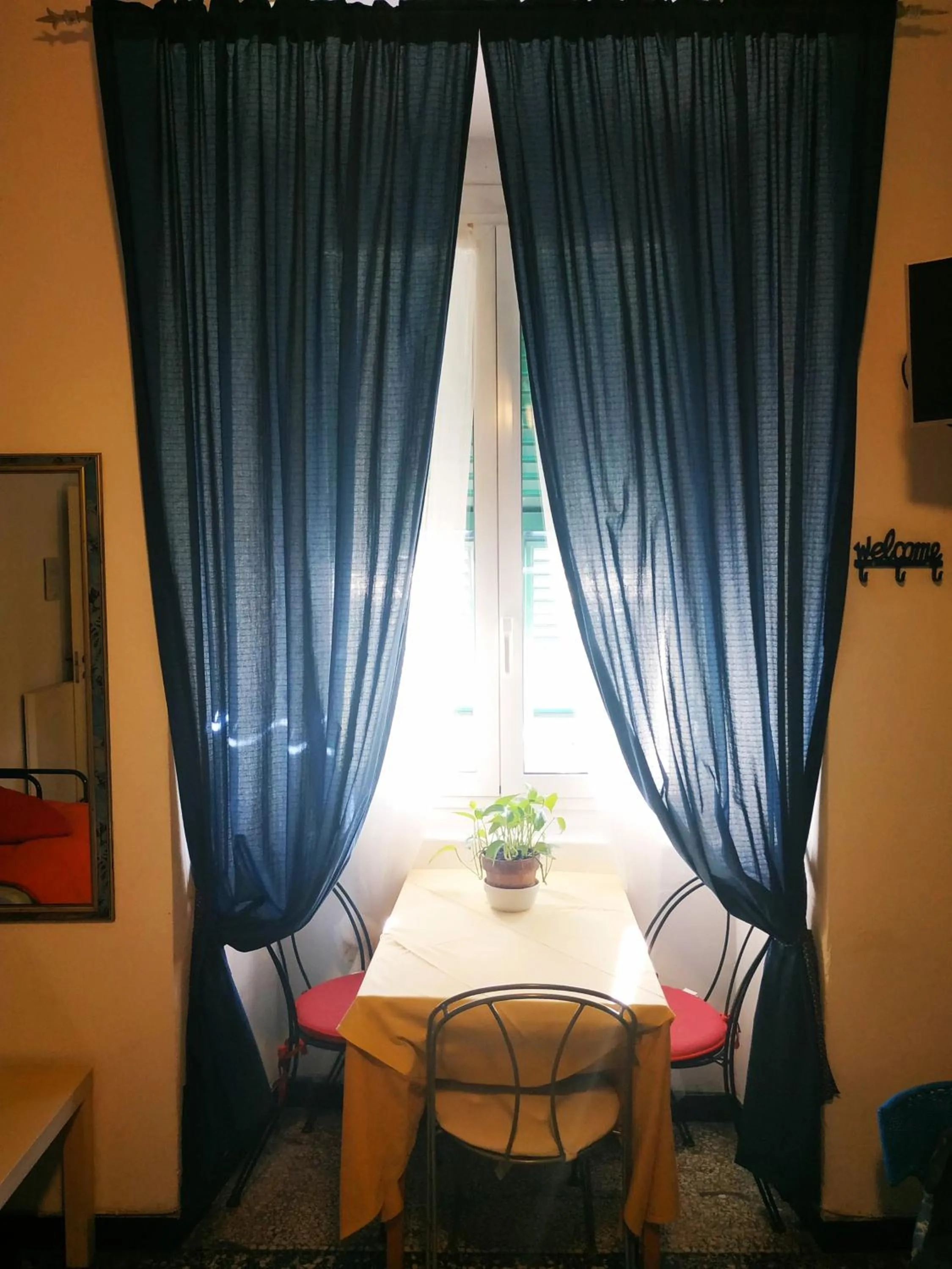 Living room in Delfino Blue