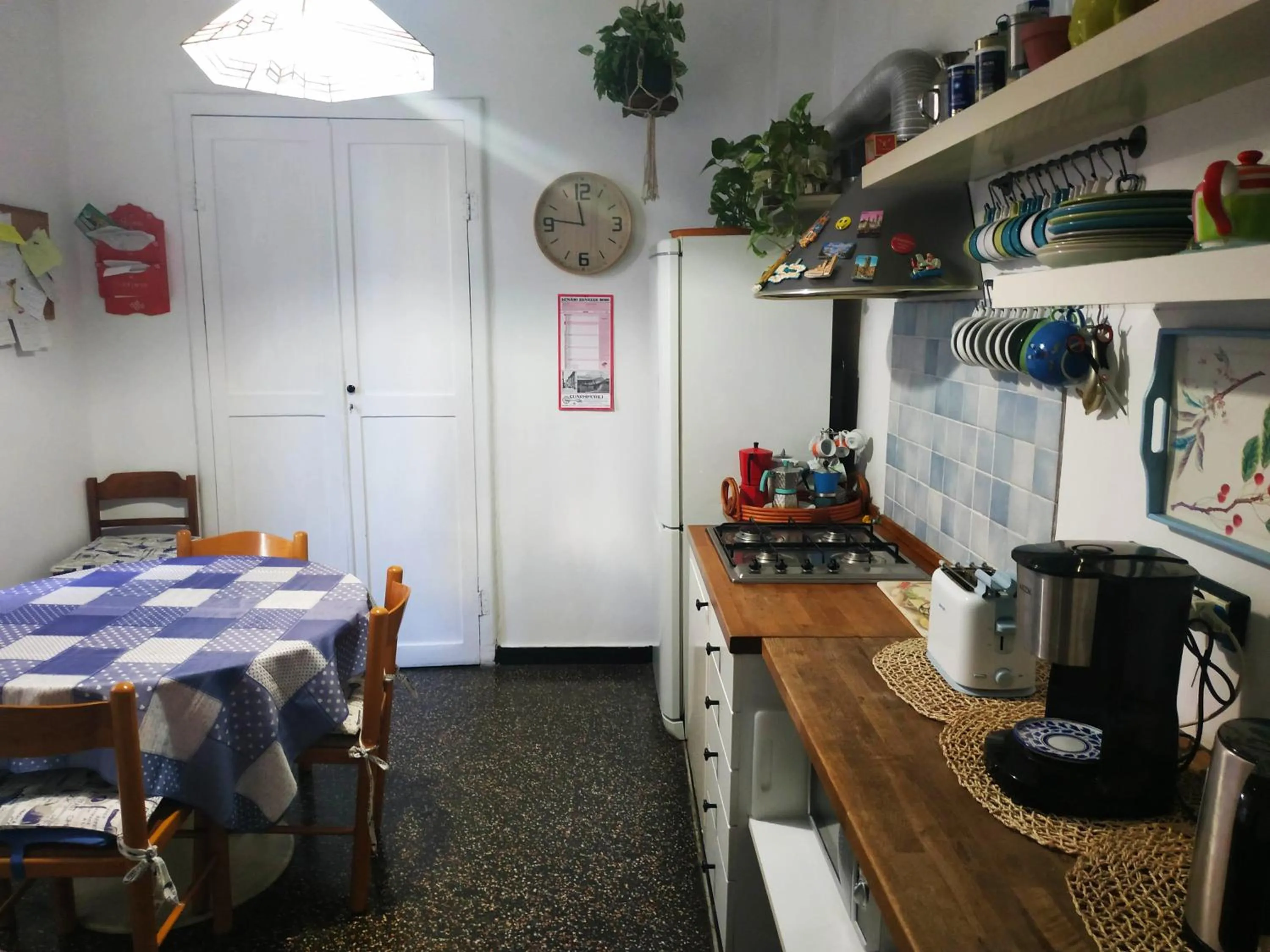 Coffee/tea facilities in Delfino Blue