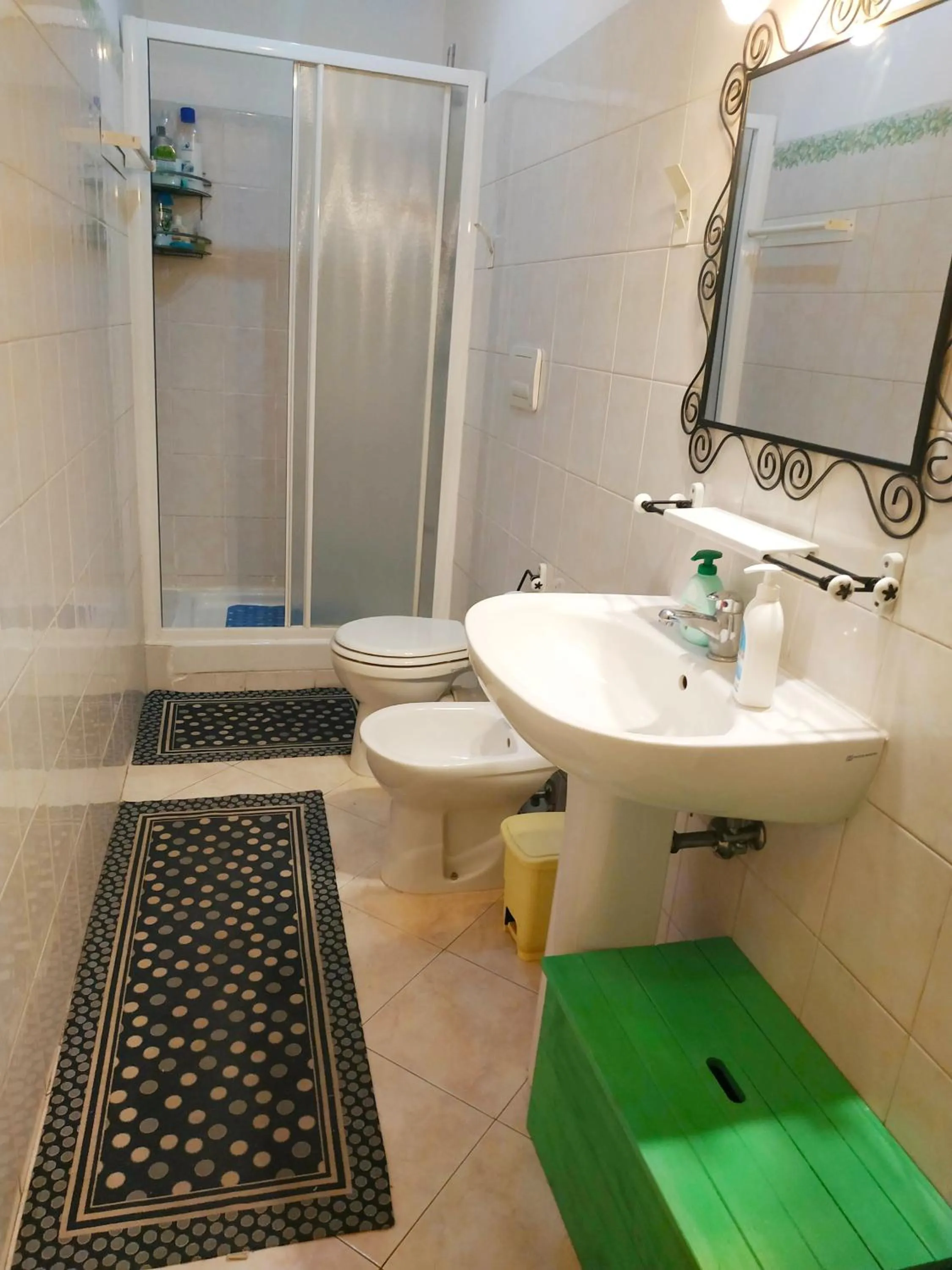 Bathroom in Delfino Blue