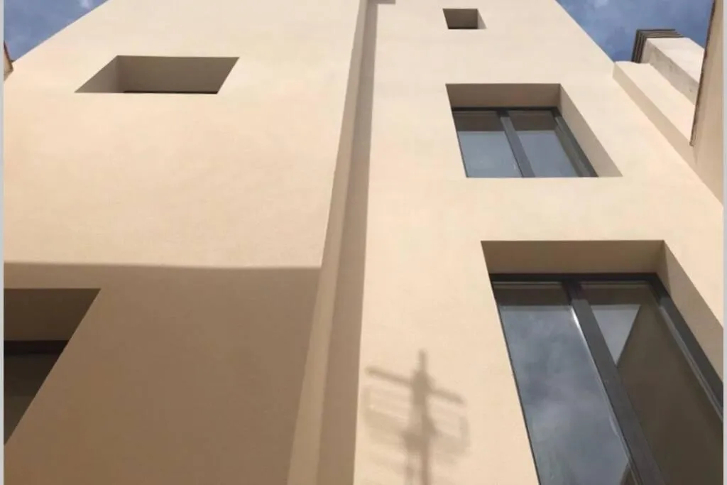 Property building in Nuevo Luminoso Apartamento Catalina a 80 metros de la playa para 4 personas