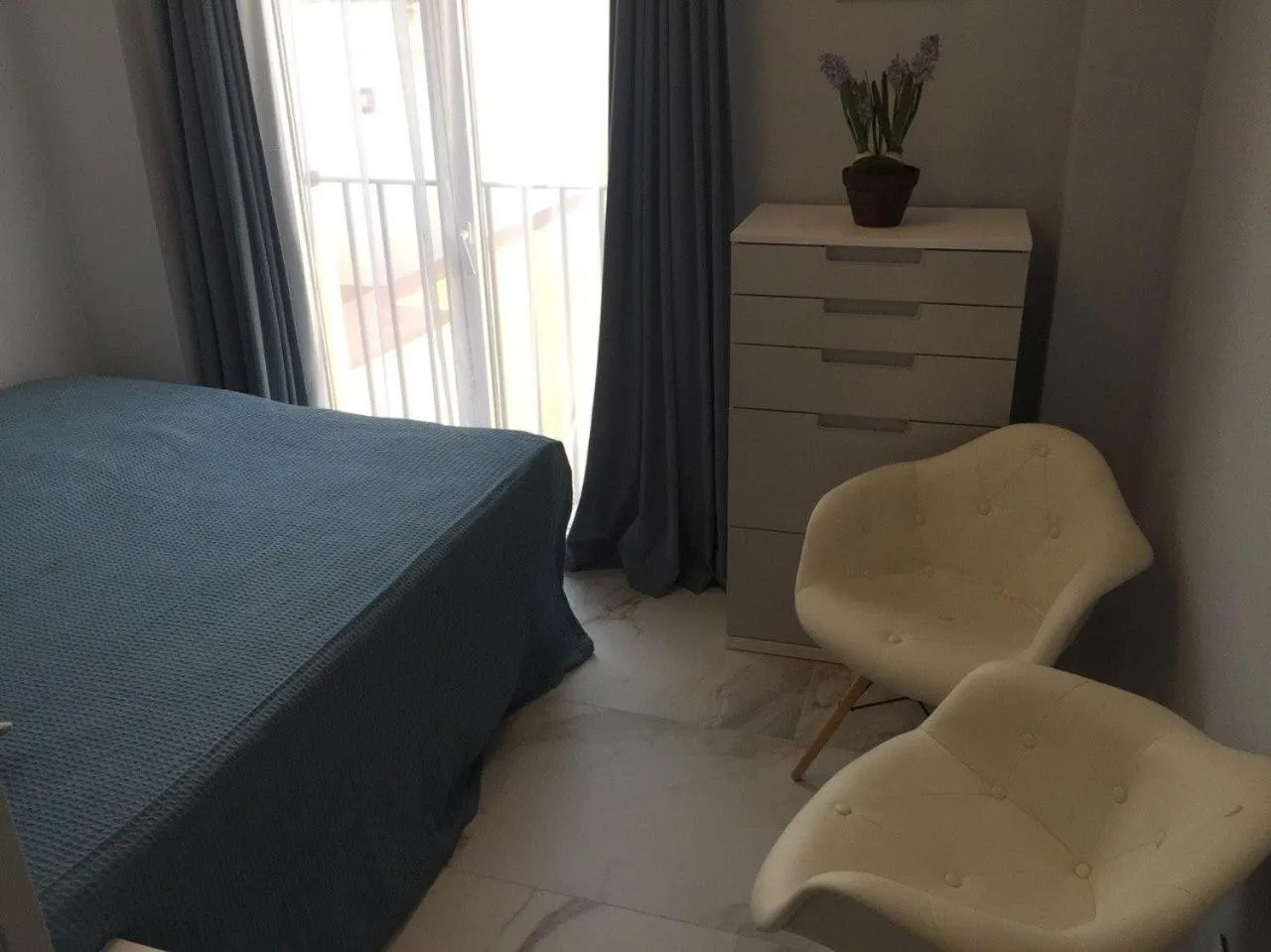 Bed in Nuevo Luminoso Apartamento Catalina a 80 metros de la playa para 4 personas